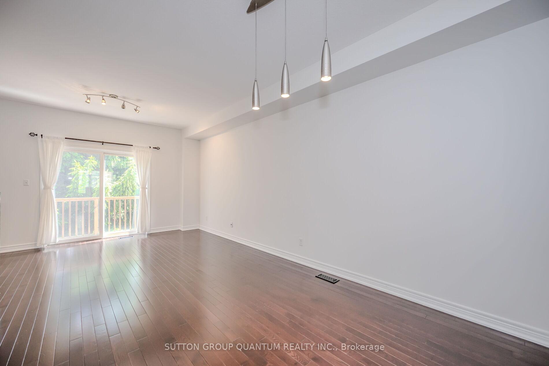 Photo 5 of 4304 Ingram, Burlington, Shoreacres — HOMEH