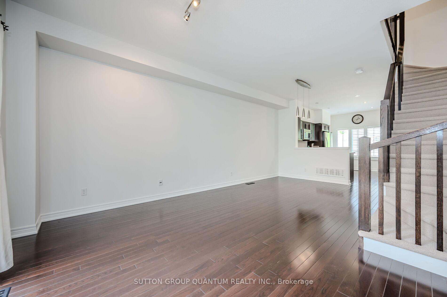 Photo 8 of 4304 Ingram, Burlington, Shoreacres — HOMEH