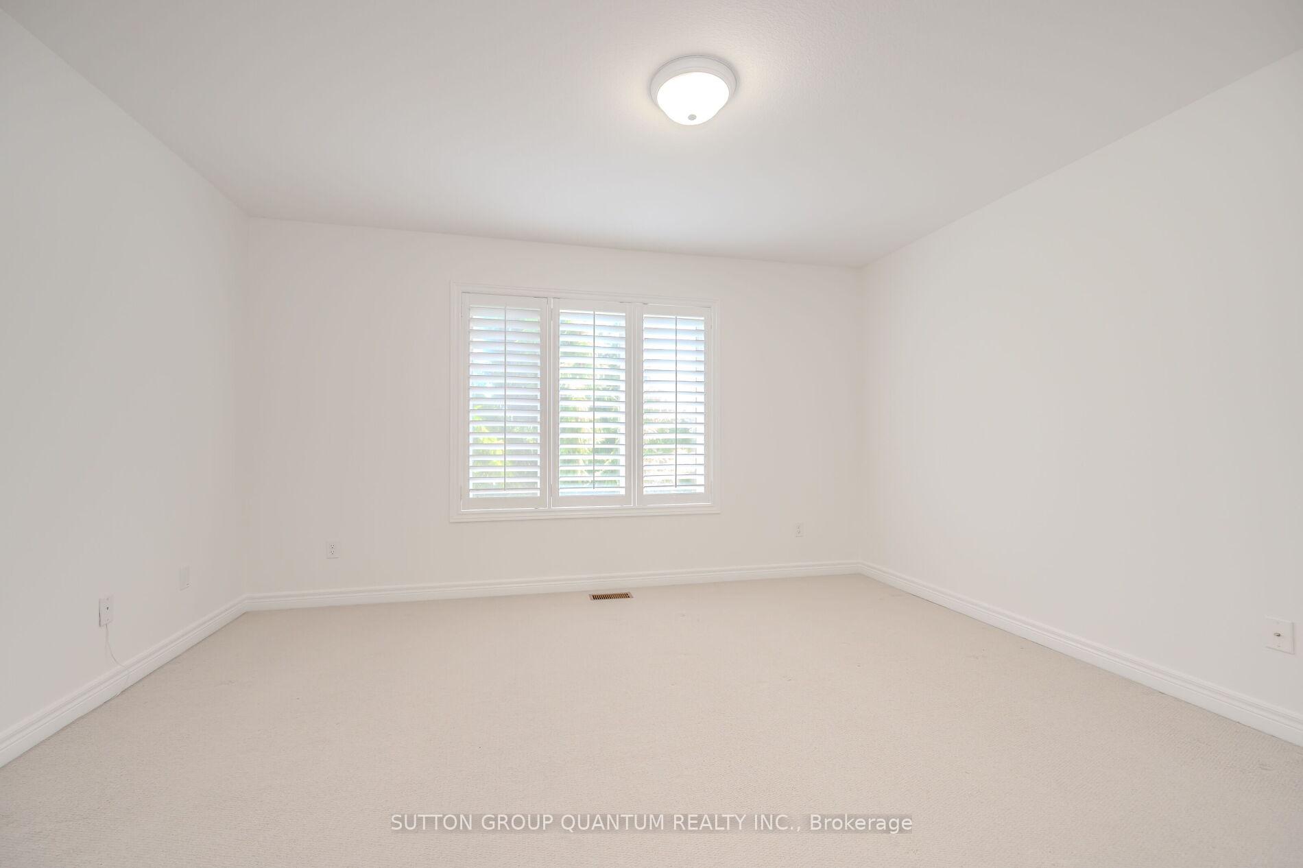 Photo 12 of 4304 Ingram, Burlington, Shoreacres — HOMEH