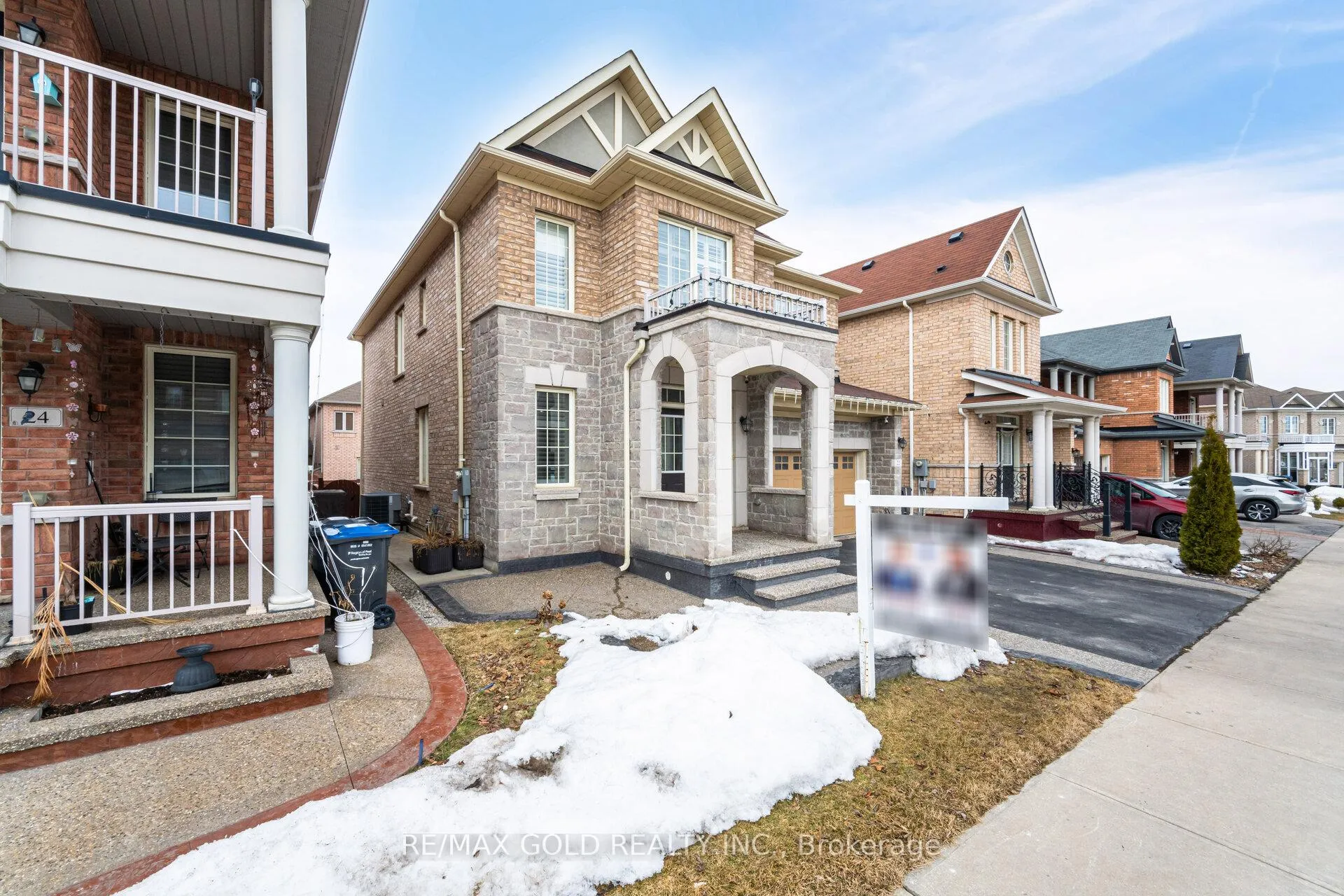 Photo 2 of 22 Ripple Street, Brampton, Sandringham-Wellington — HOMEH