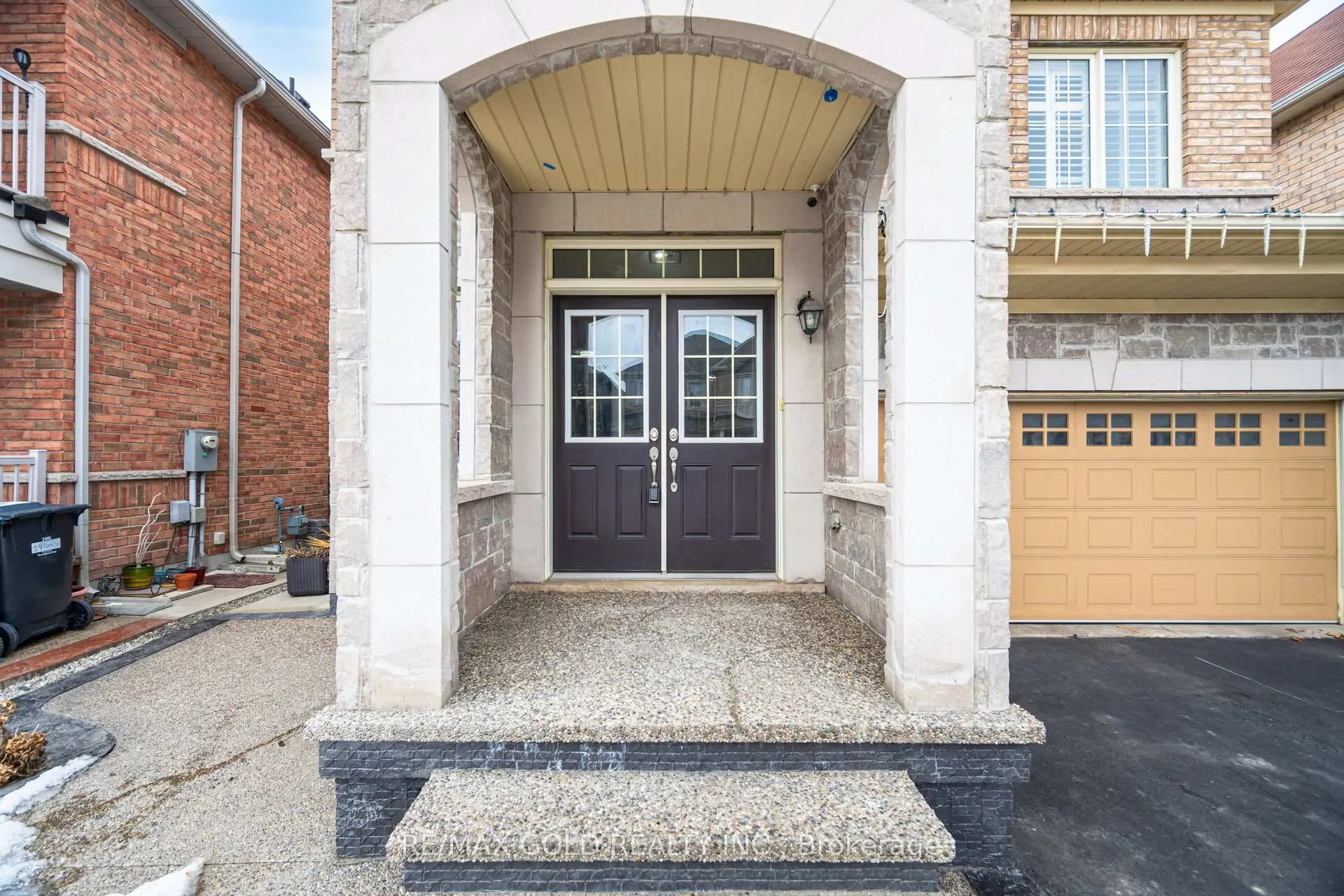 Photo 3 of 22 Ripple Street, Brampton, Sandringham-Wellington — HOMEH
