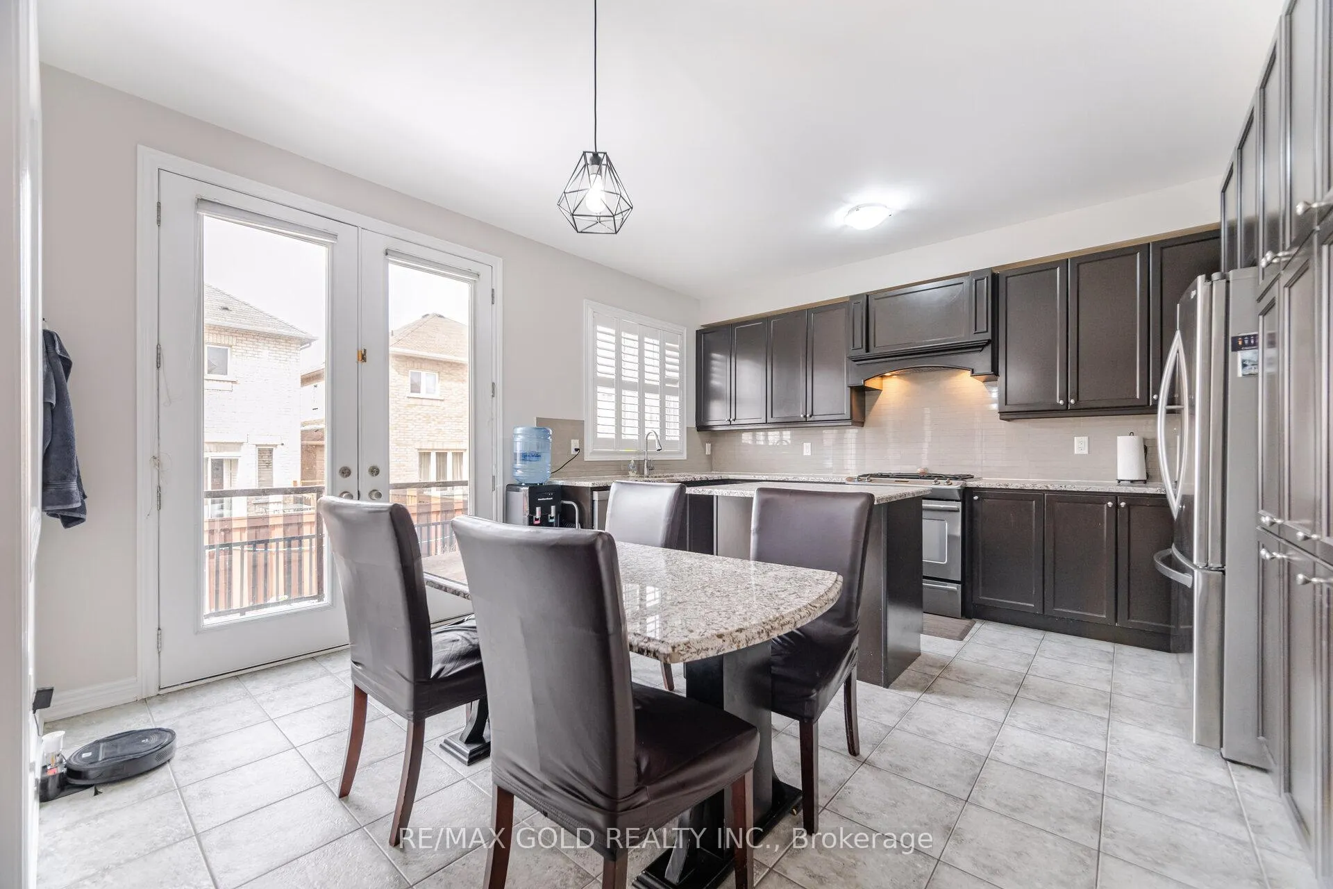 Photo 13 of 22 Ripple Street, Brampton, Sandringham-Wellington — HOMEH