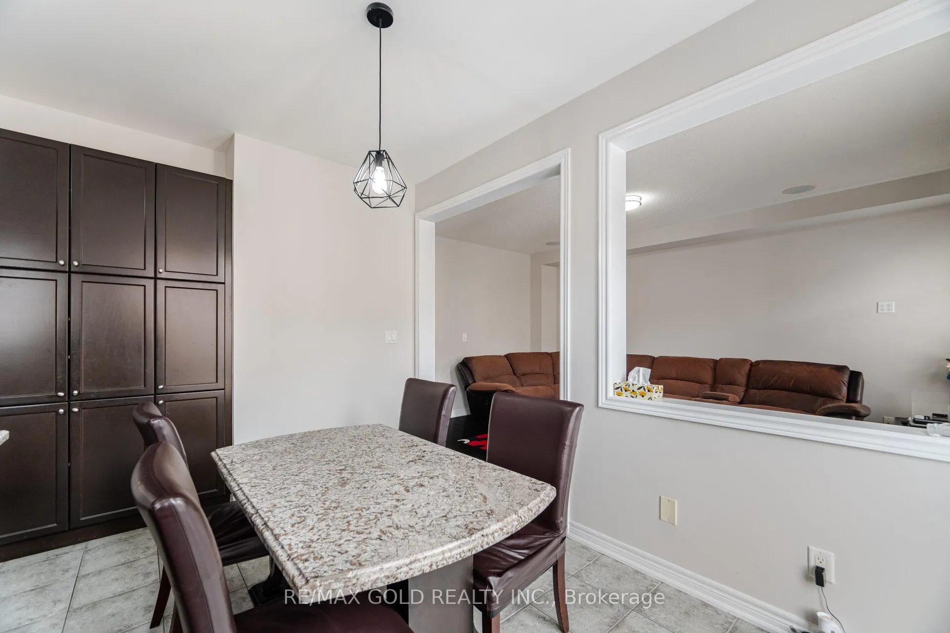 Photo 14 of 22 Ripple Street, Brampton, Sandringham-Wellington — HOMEH