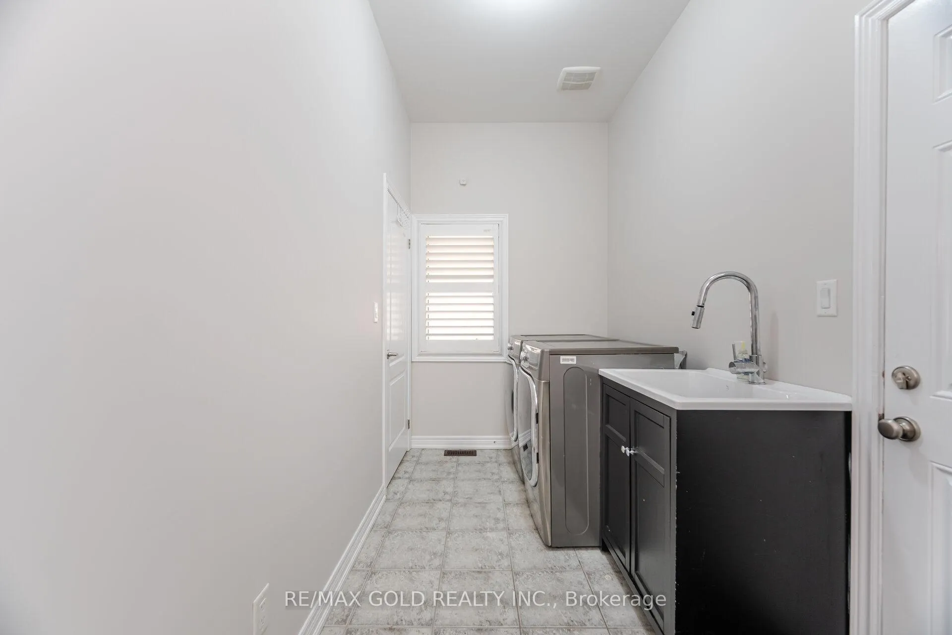 Photo 19 of 22 Ripple Street, Brampton, Sandringham-Wellington — HOMEH