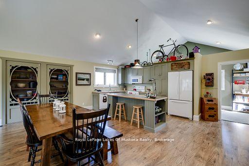Photo 7 of 230 Ecclestone Drive, Bracebridge — HOMEH
