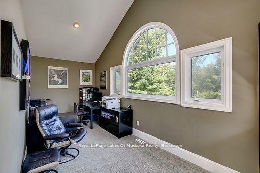 Photo 9 of 230 Ecclestone Drive, Bracebridge — HOMEH