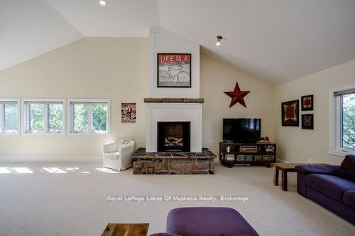Photo 24 of 230 Ecclestone Drive, Bracebridge — HOMEH