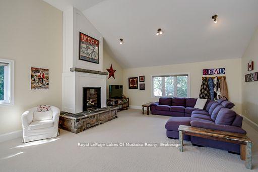 Photo 25 of 230 Ecclestone Drive, Bracebridge — HOMEH