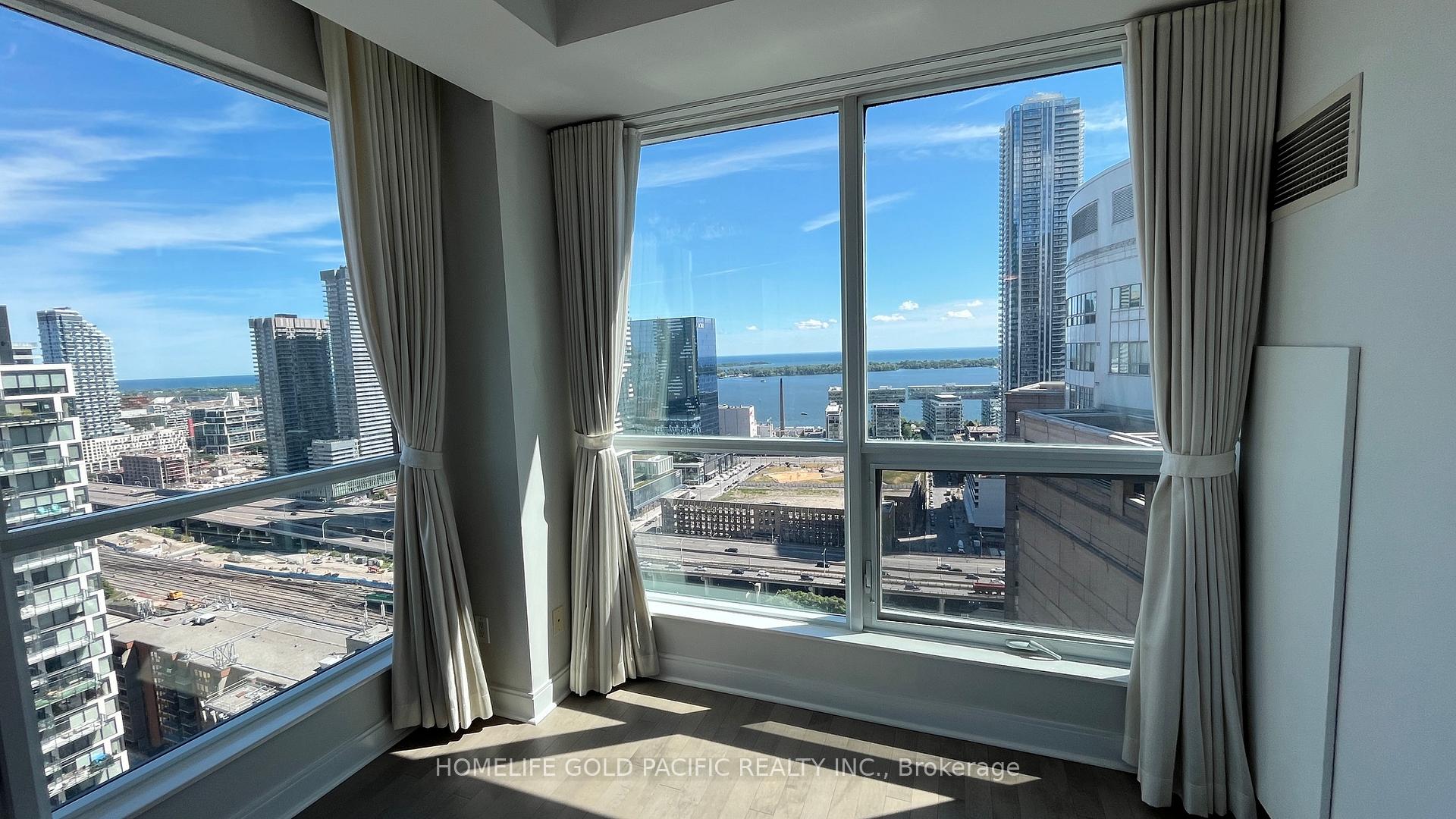 Photo 10 of Unit 3102, 1 Scott Street, Toronto, Waterfront Communities — HOMEH