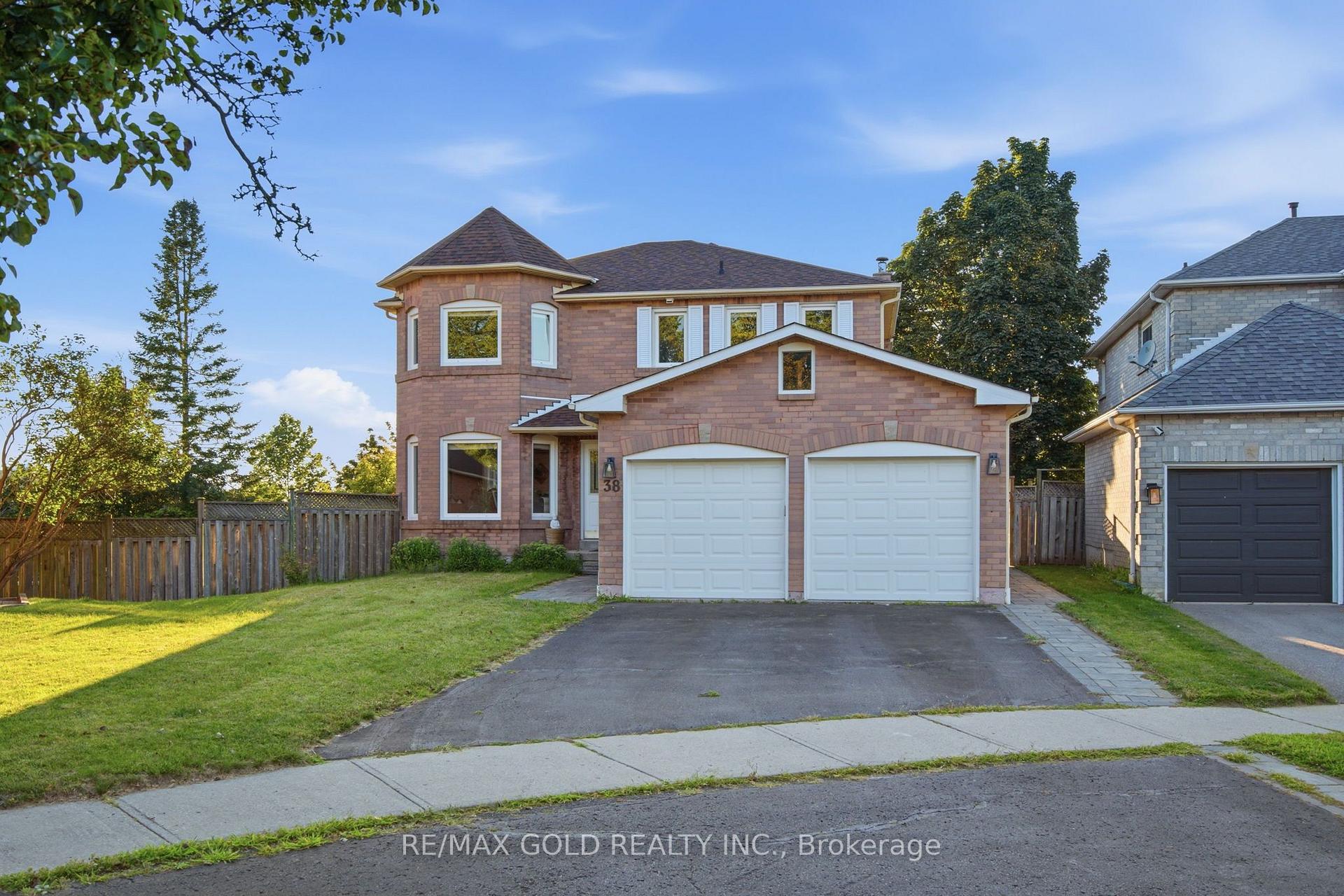 Photo 3 of 38 Silverbirch Place, Whitby, Pringle Creek — HOMEH