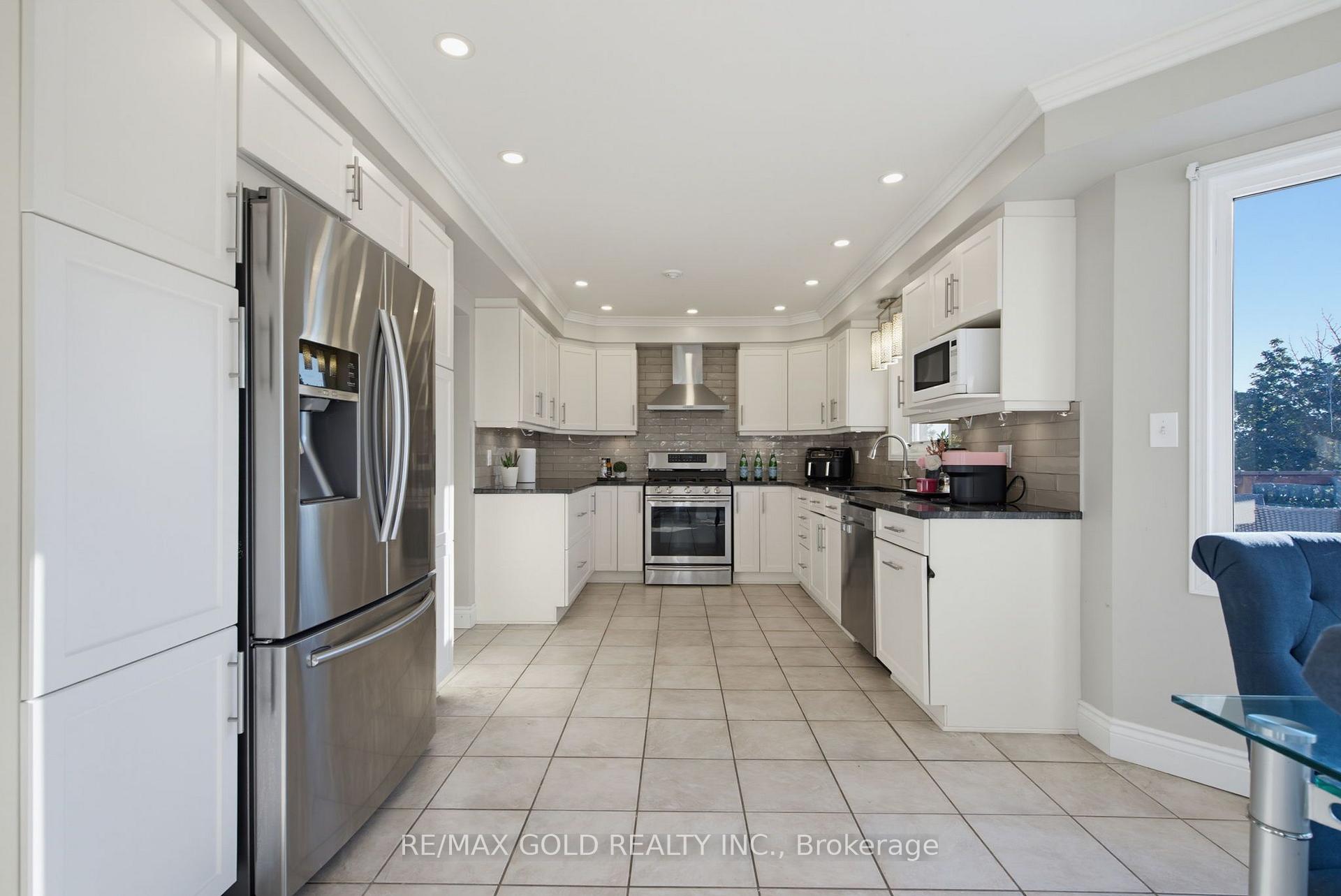 Photo 16 of 38 Silverbirch Place, Whitby, Pringle Creek — HOMEH