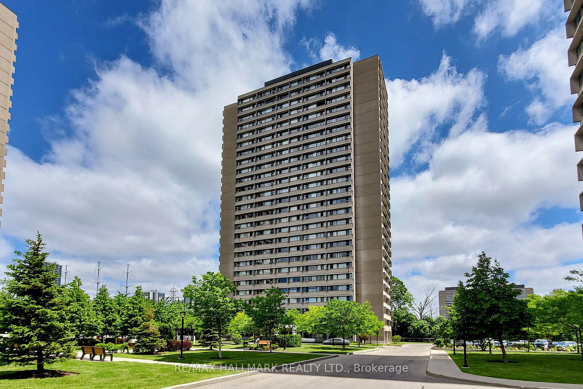 Front of Unit 1401, 725 Don Mills Road