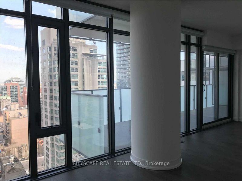 Photo 4 of Unit 1717, 25 Richmond Street E, Toronto, Church-Yonge Corridor — HOMEH