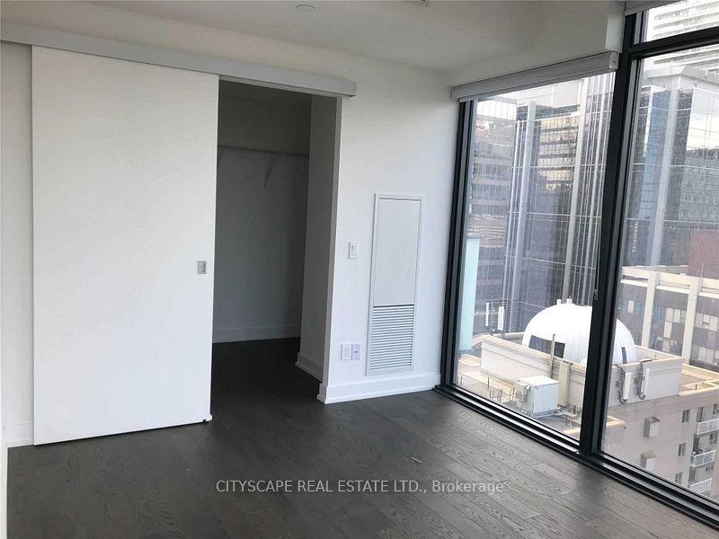 Photo 7 of Unit 1717, 25 Richmond Street E, Toronto, Church-Yonge Corridor — HOMEH