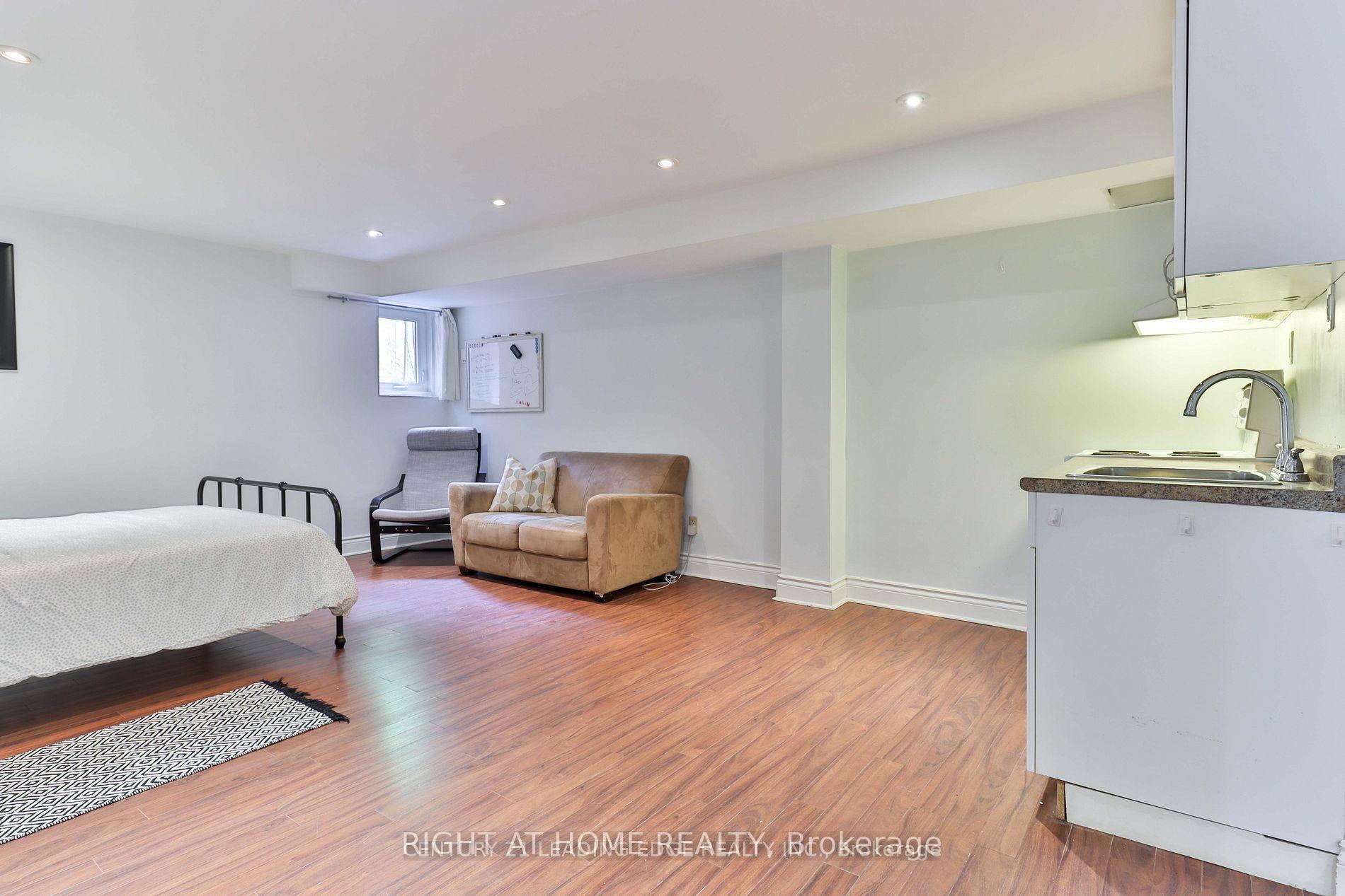Photo 3 of Unit (Bsmt), 143 Gamble Avenue, Toronto, East York — HOMEH
