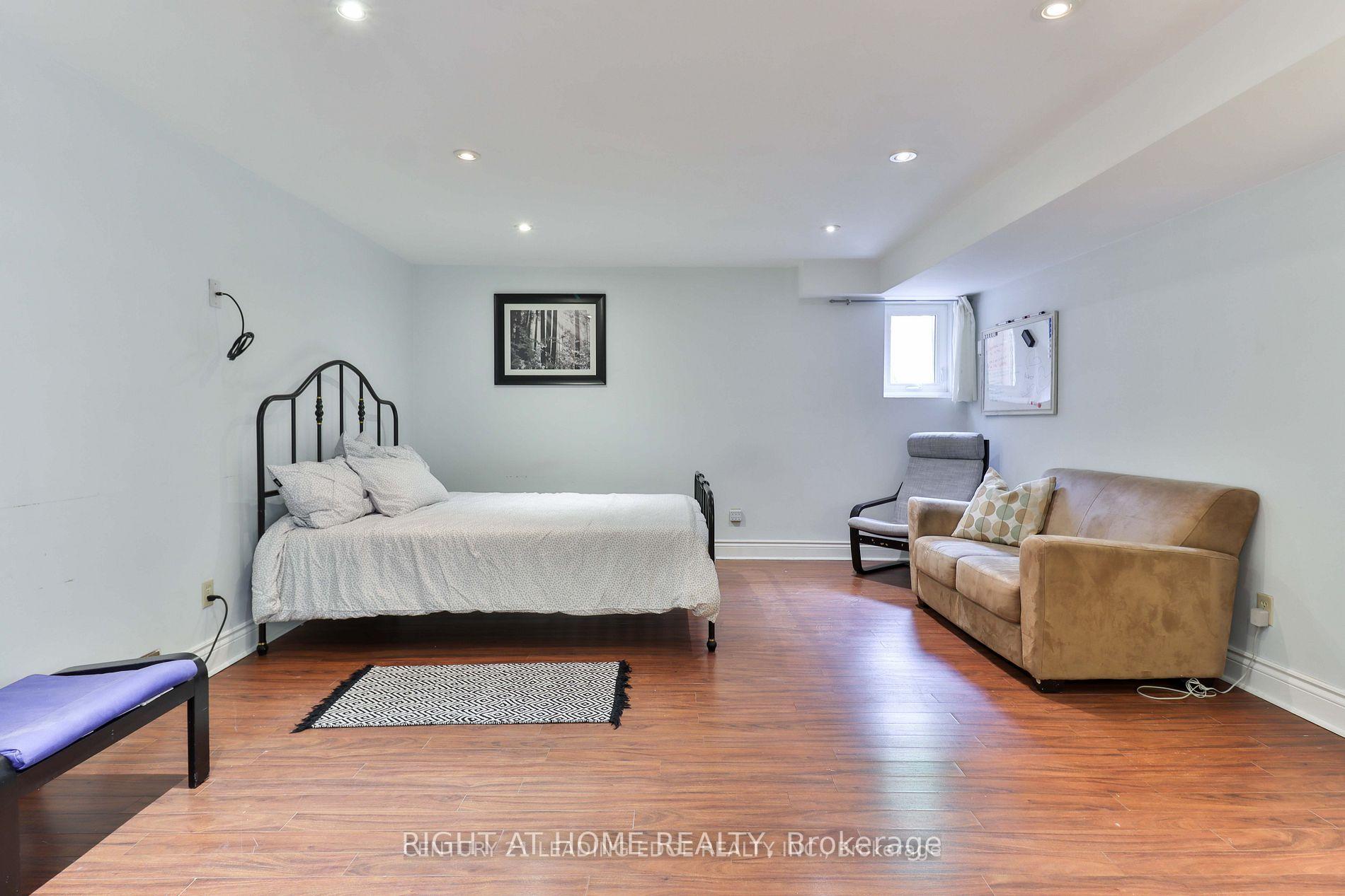 Photo 7 of Unit (Bsmt), 143 Gamble Avenue, Toronto, East York — HOMEH