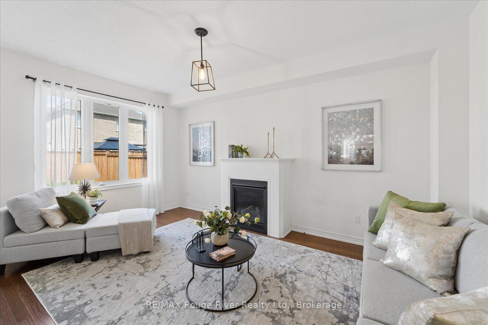 Photo 16 of 12 Bill Hutchinson Crescent, Clarington, Bowmanville — HOMEH