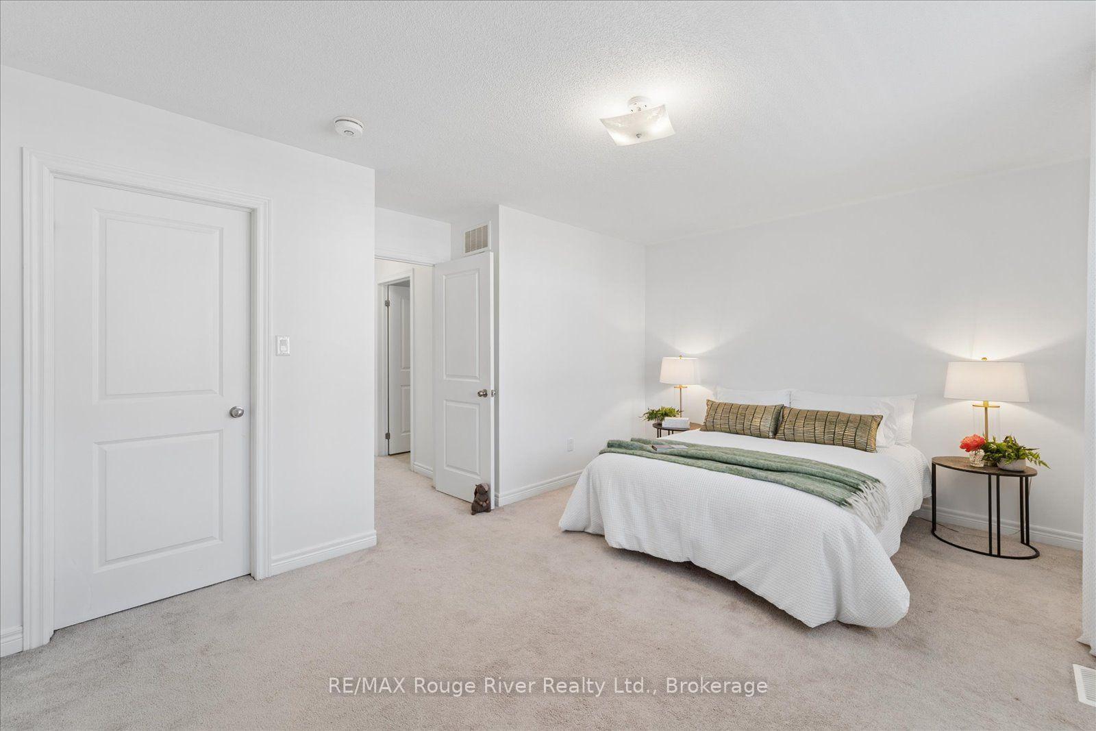 Photo 33 of 12 Bill Hutchinson Crescent, Clarington, Bowmanville — HOMEH