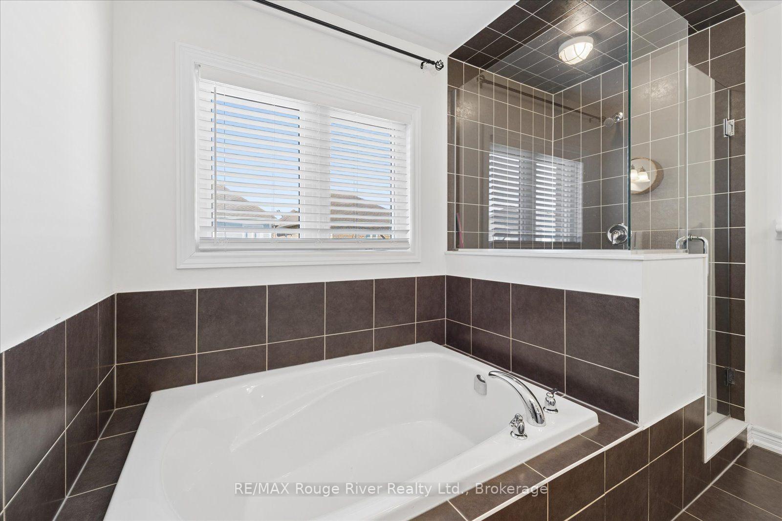 Photo 36 of 12 Bill Hutchinson Crescent, Clarington, Bowmanville — HOMEH