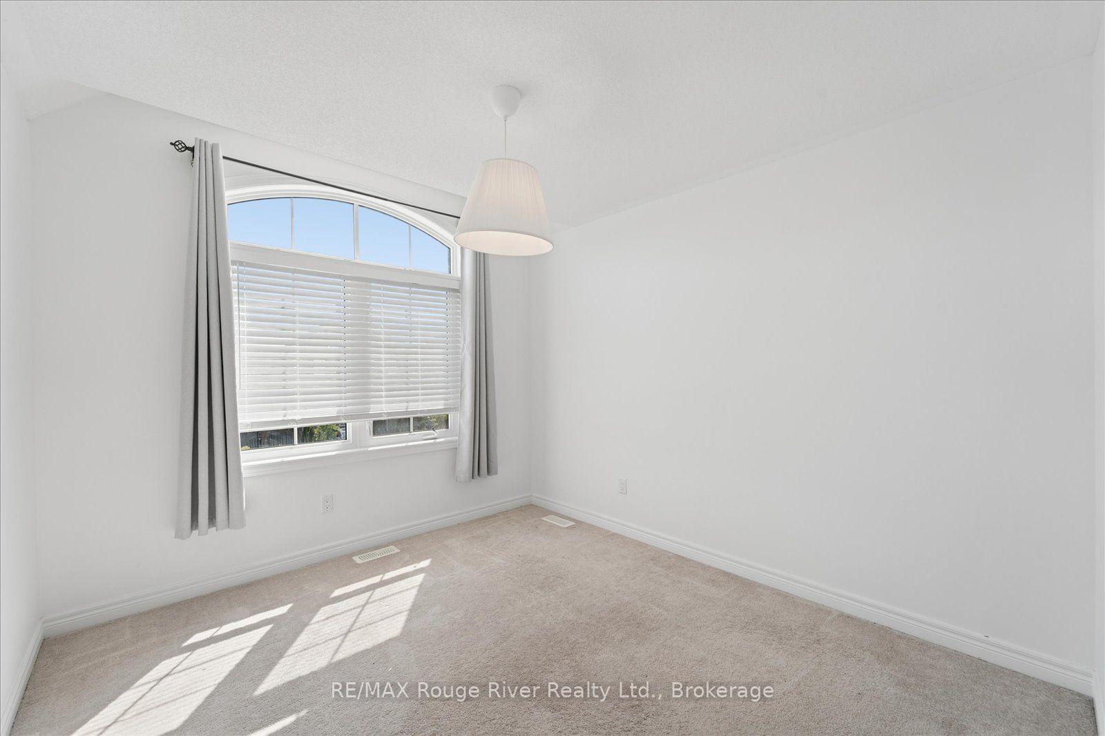 Photo 37 of 12 Bill Hutchinson Crescent, Clarington, Bowmanville — HOMEH