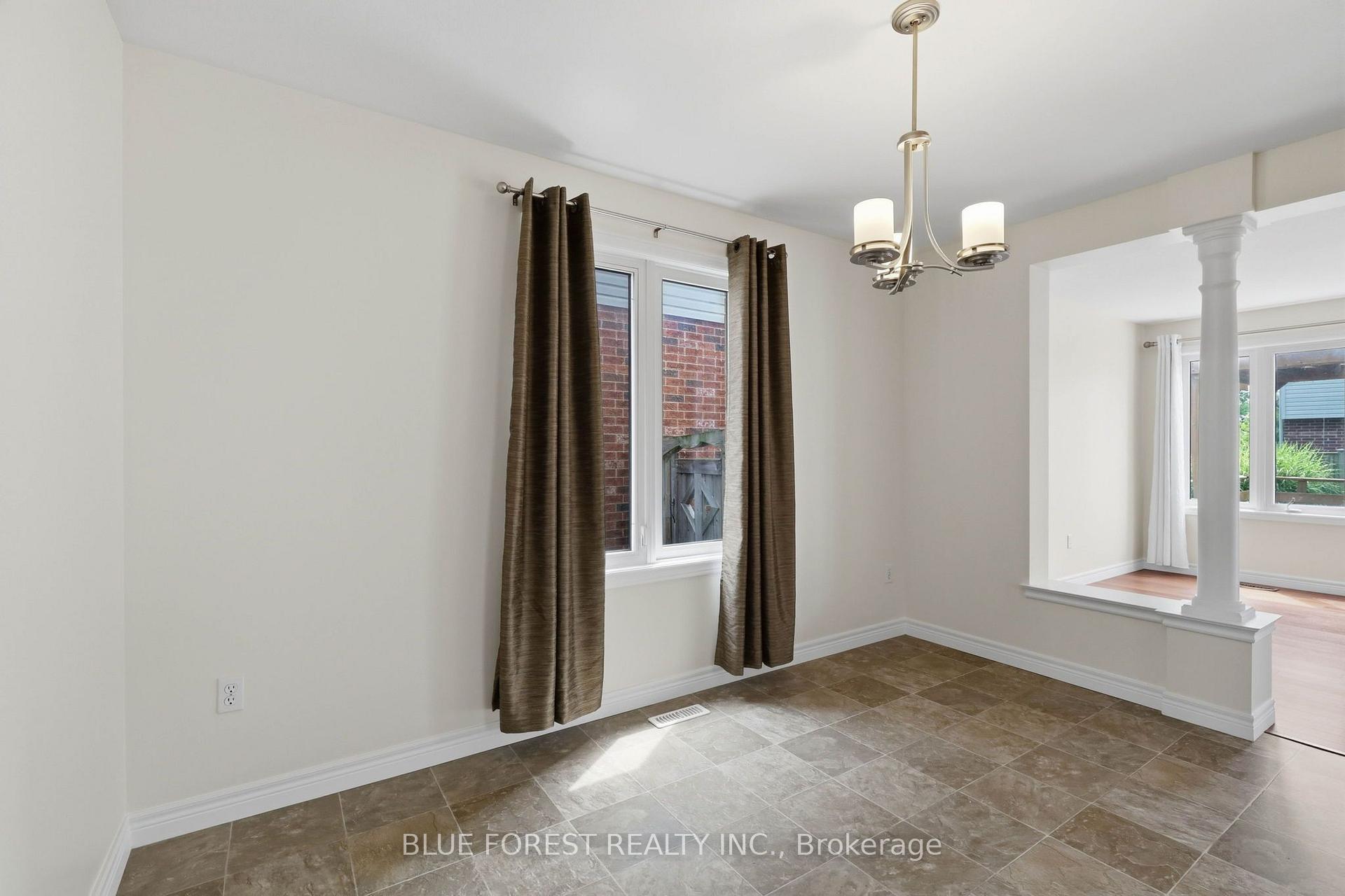 Photo 8 of 1888 Stackhouse Crescent, London, North C — HOMEH