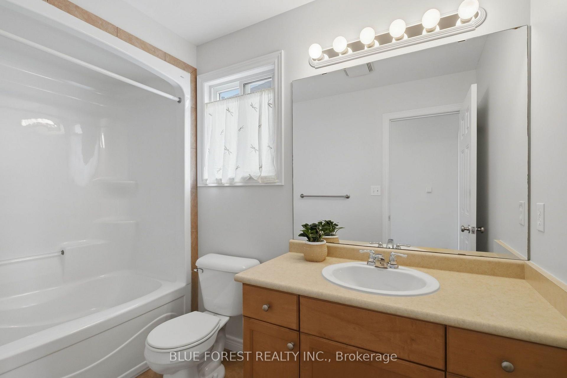 Photo 30 of 1888 Stackhouse Crescent, London, North C — HOMEH
