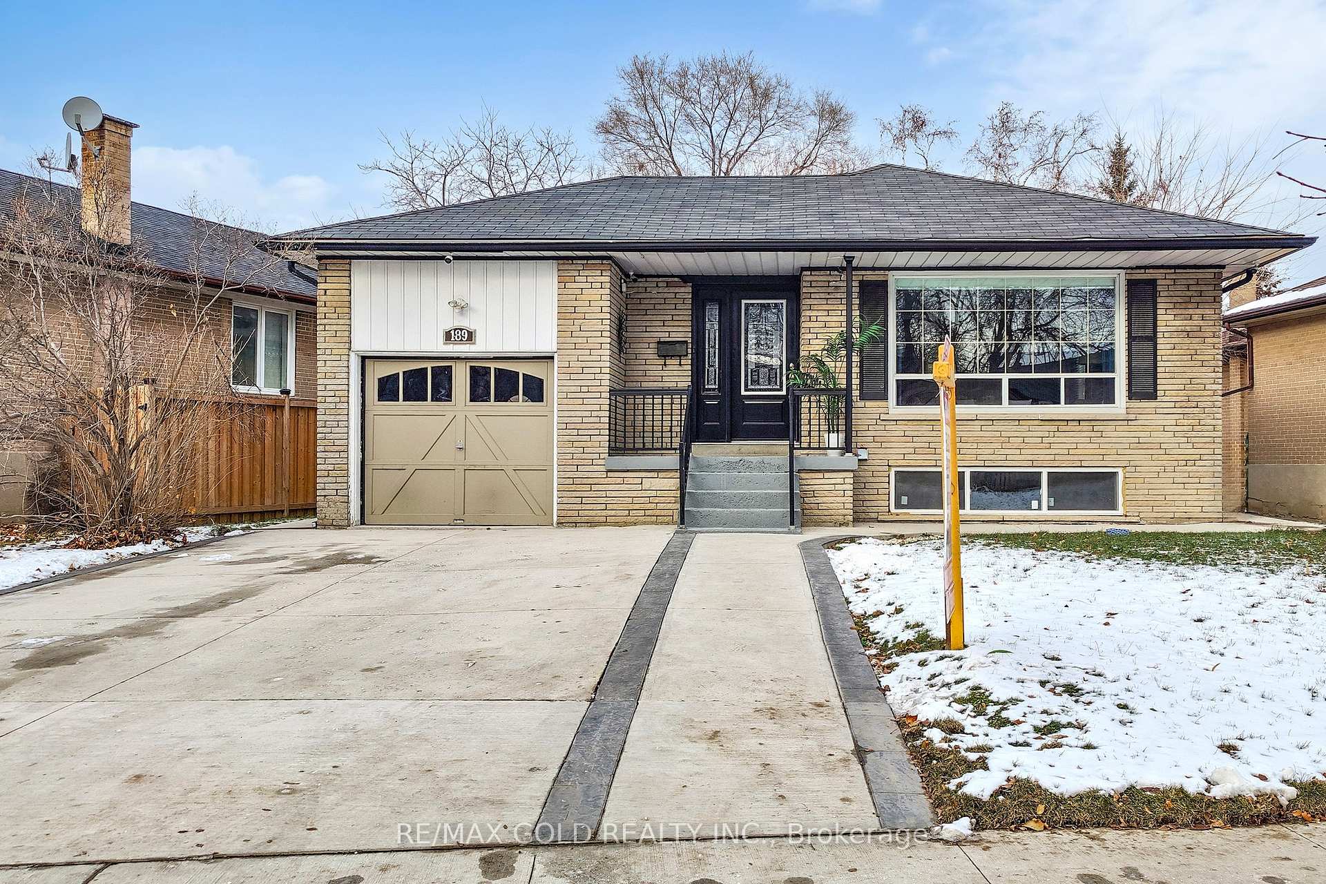 Photo 1 of 189 Kingsview Boulevard, Etobicoke, Kingsview Village-The Westway — HOMEH