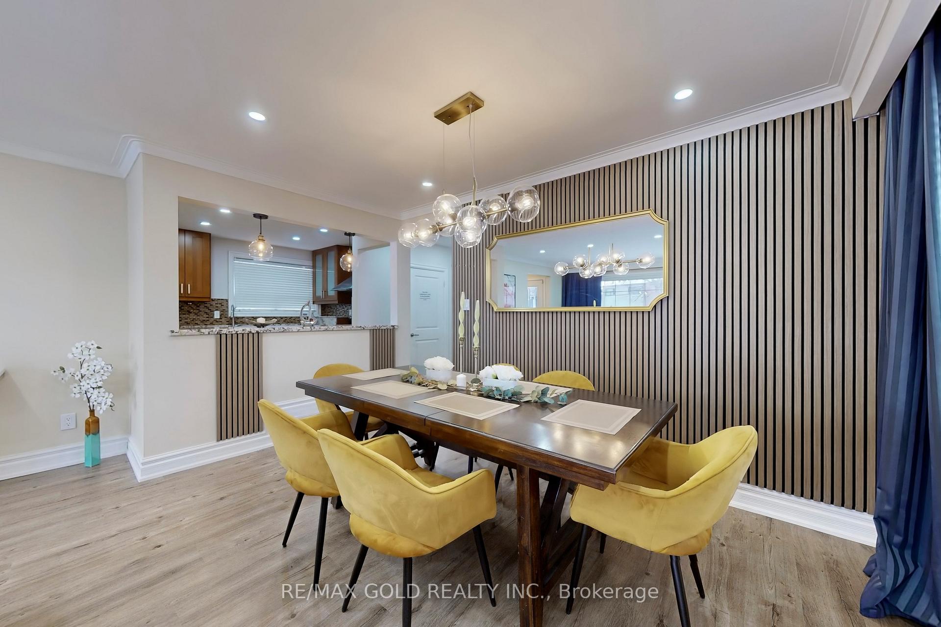 Photo 10 of 189 Kingsview Boulevard, Etobicoke, Kingsview Village-The Westway — HOMEH