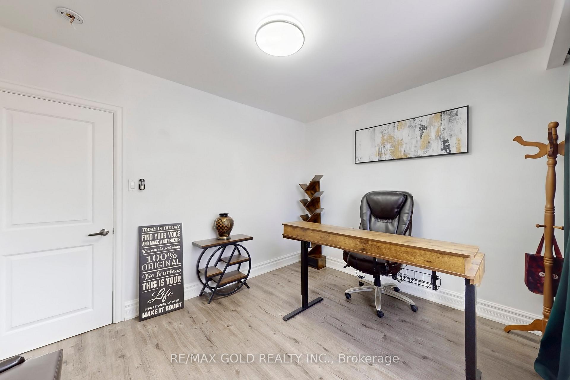 Photo 30 of 189 Kingsview Boulevard, Etobicoke, Kingsview Village-The Westway — HOMEH