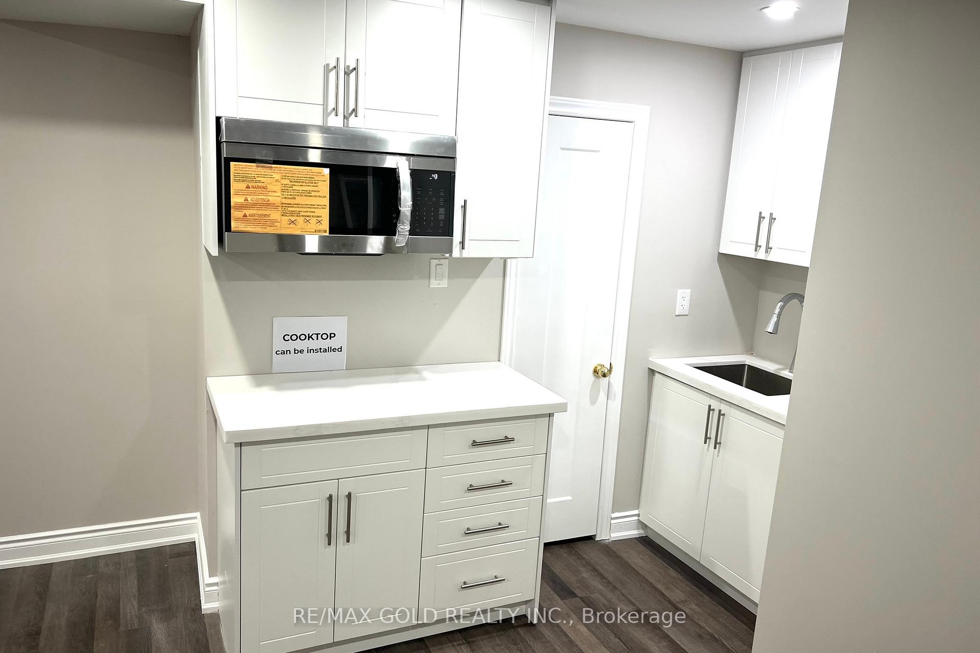 Photo 44 of 189 Kingsview Boulevard, Etobicoke, Kingsview Village-The Westway — HOMEH