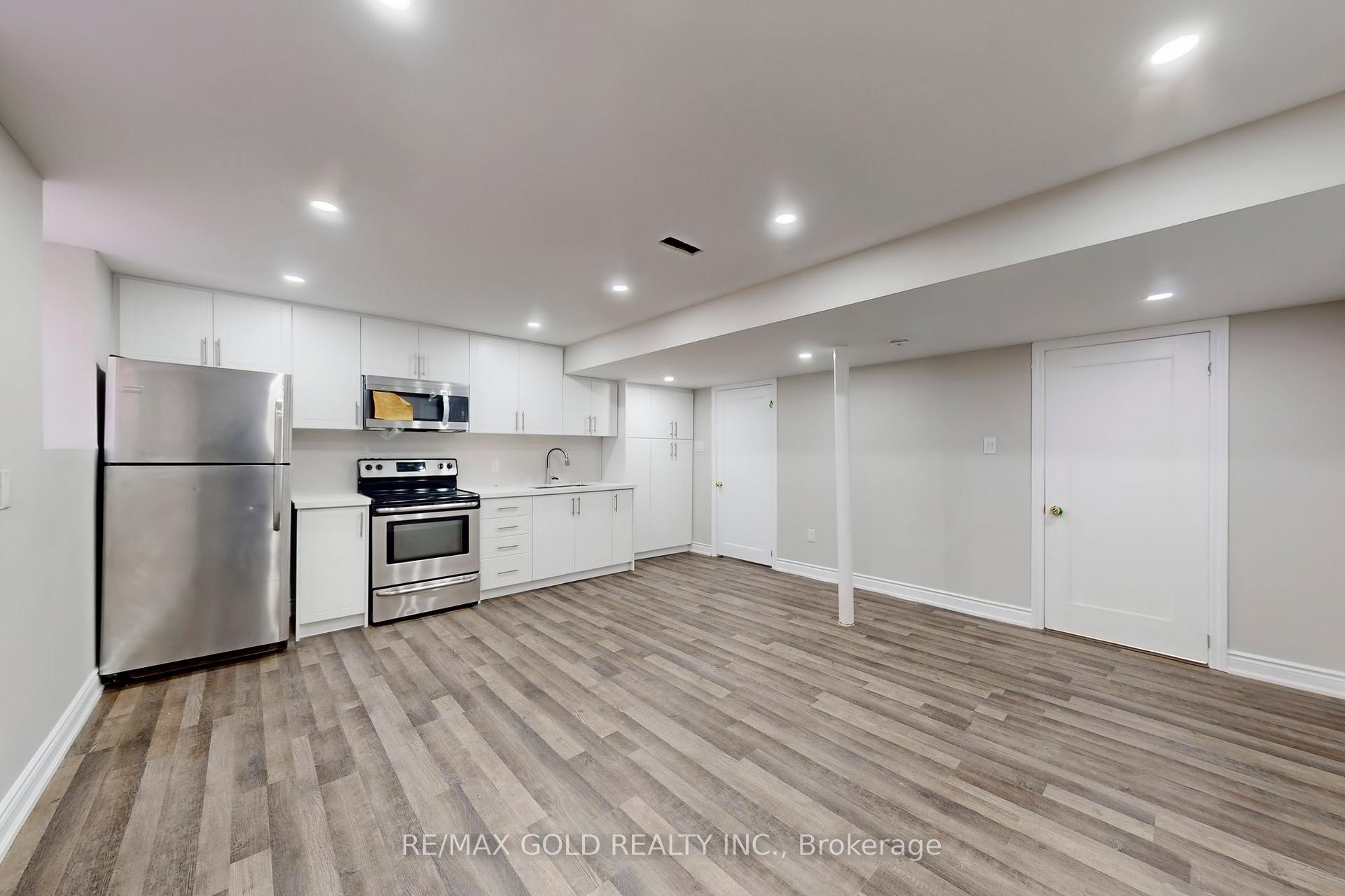 Photo 46 of 189 Kingsview Boulevard, Etobicoke, Kingsview Village-The Westway — HOMEH