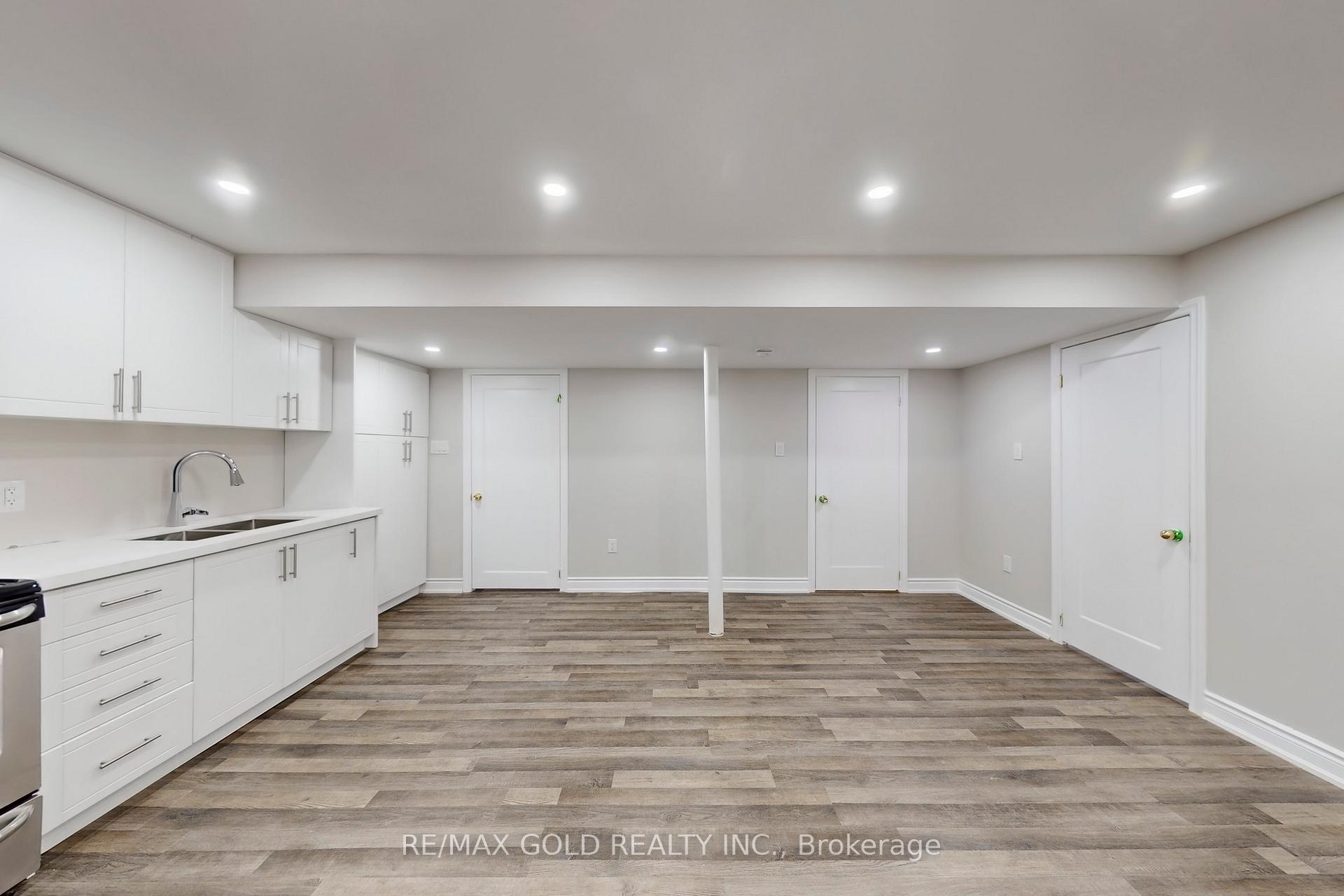 Photo 47 of 189 Kingsview Boulevard, Etobicoke, Kingsview Village-The Westway — HOMEH