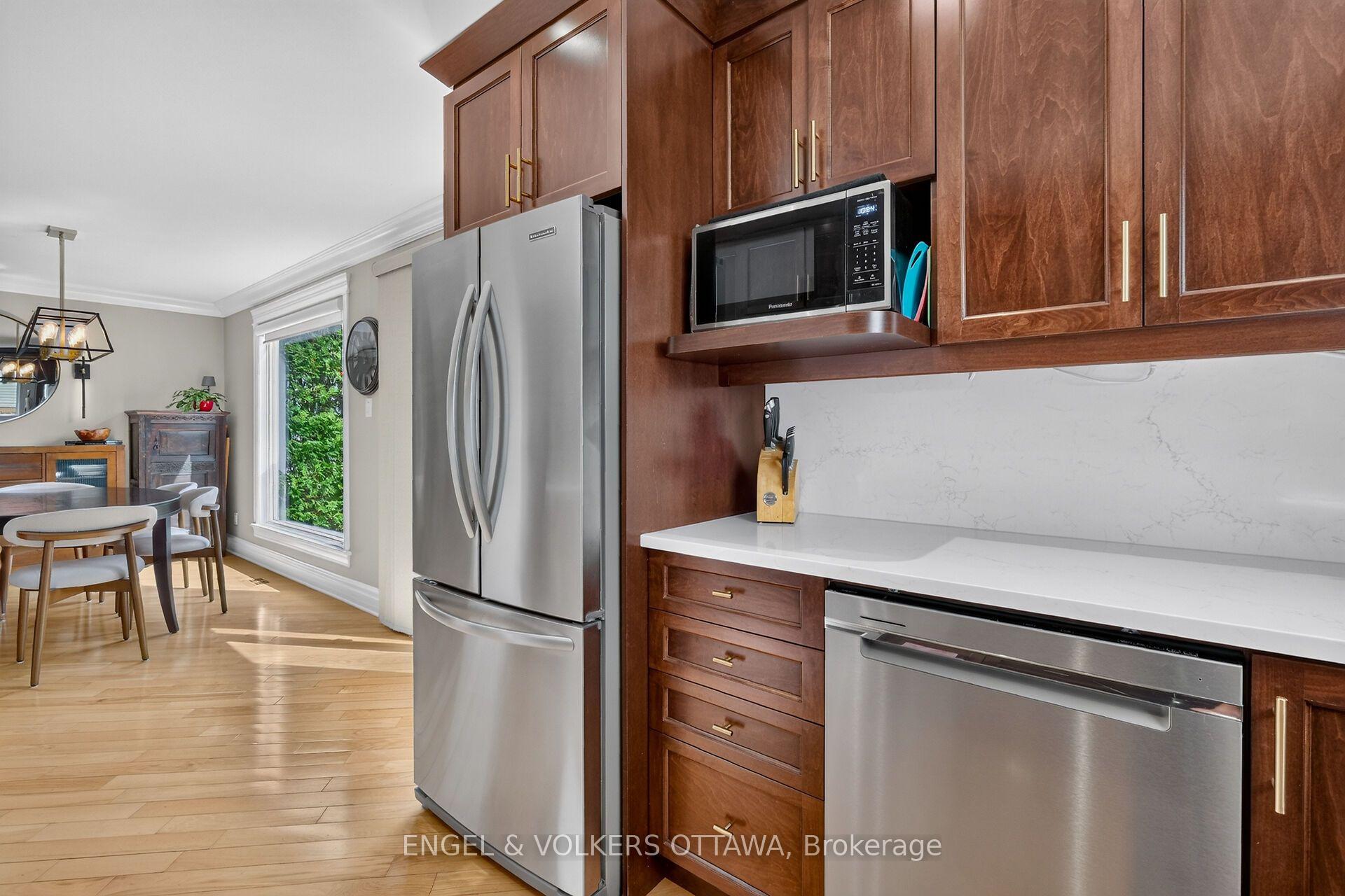 Photo 16 of 1069 St Germain Crescent, Ottawa, Convent Glen North — HOMEH