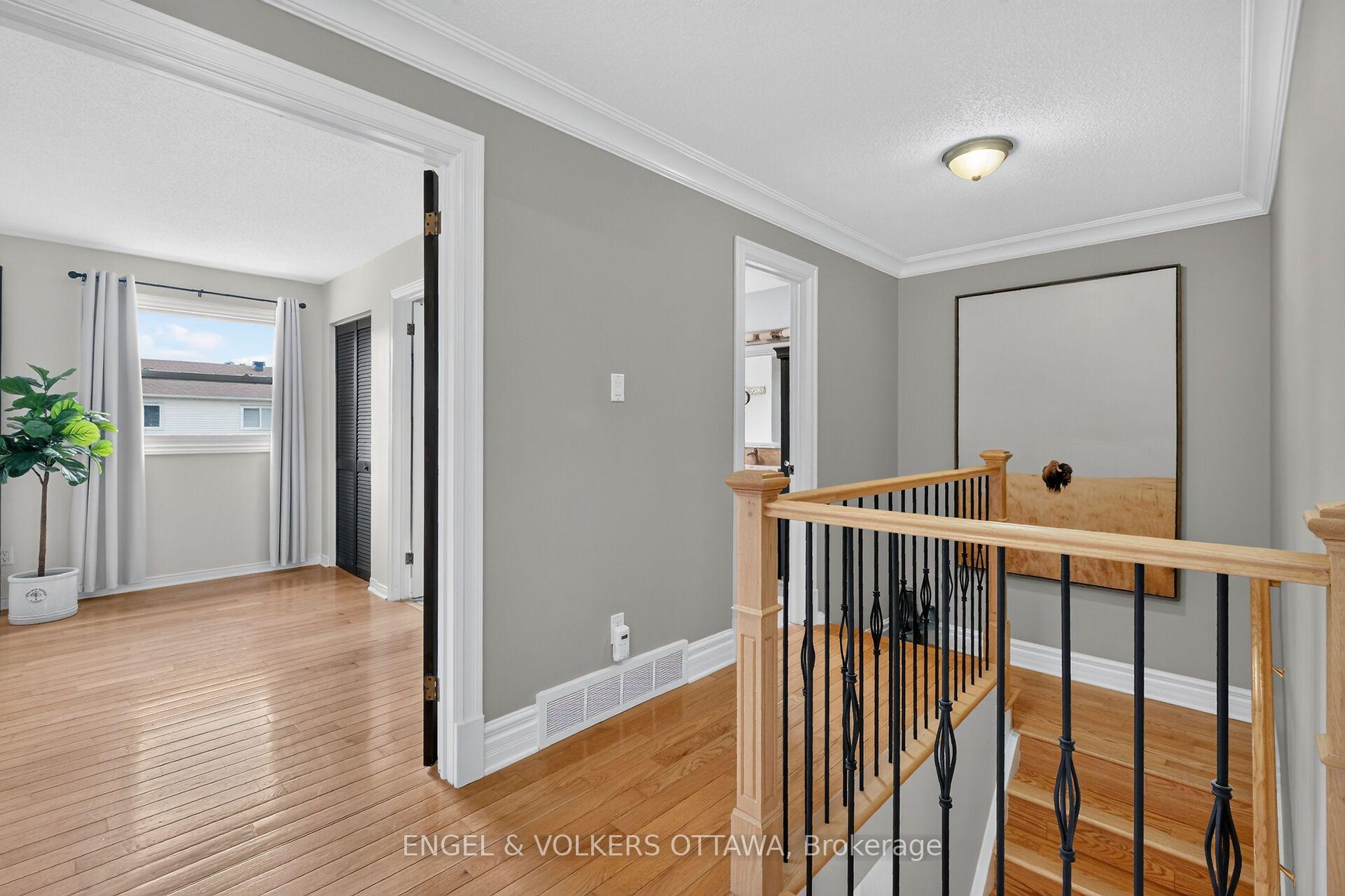 Photo 37 of 1069 St Germain Crescent, Ottawa, Convent Glen North — HOMEH