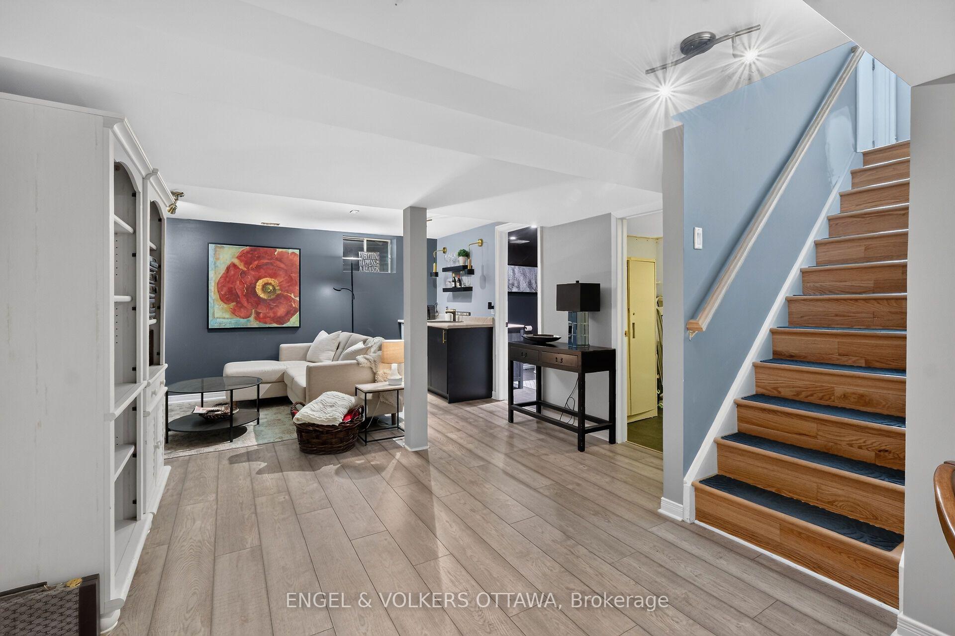Photo 38 of 1069 St Germain Crescent, Ottawa, Convent Glen North — HOMEH