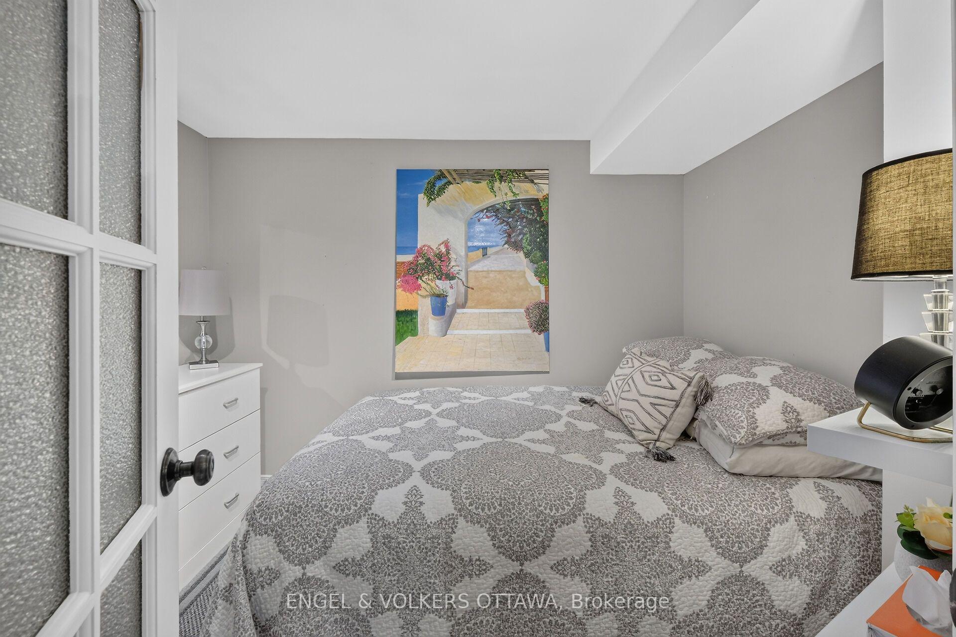 Photo 41 of 1069 St Germain Crescent, Ottawa, Convent Glen North — HOMEH