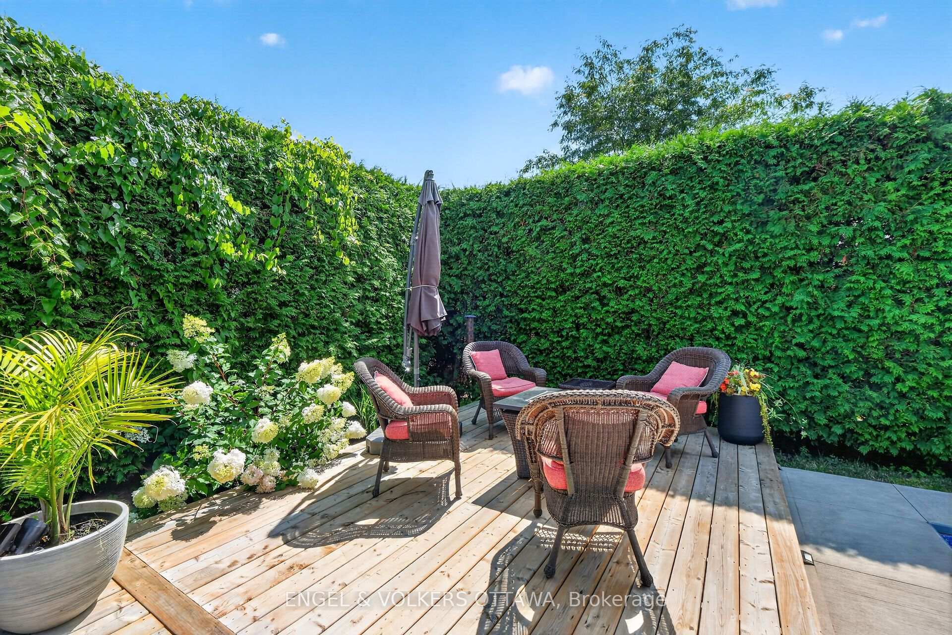 Photo 64 of 1069 St Germain Crescent, Ottawa, Convent Glen North — HOMEH