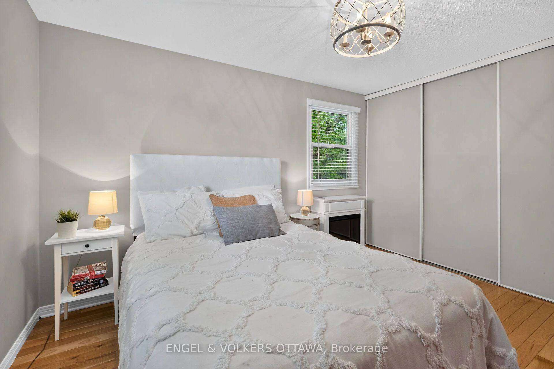 Photo 18 of 1069 St Germain Crescent, Ottawa, Convent Glen North — HOMEH