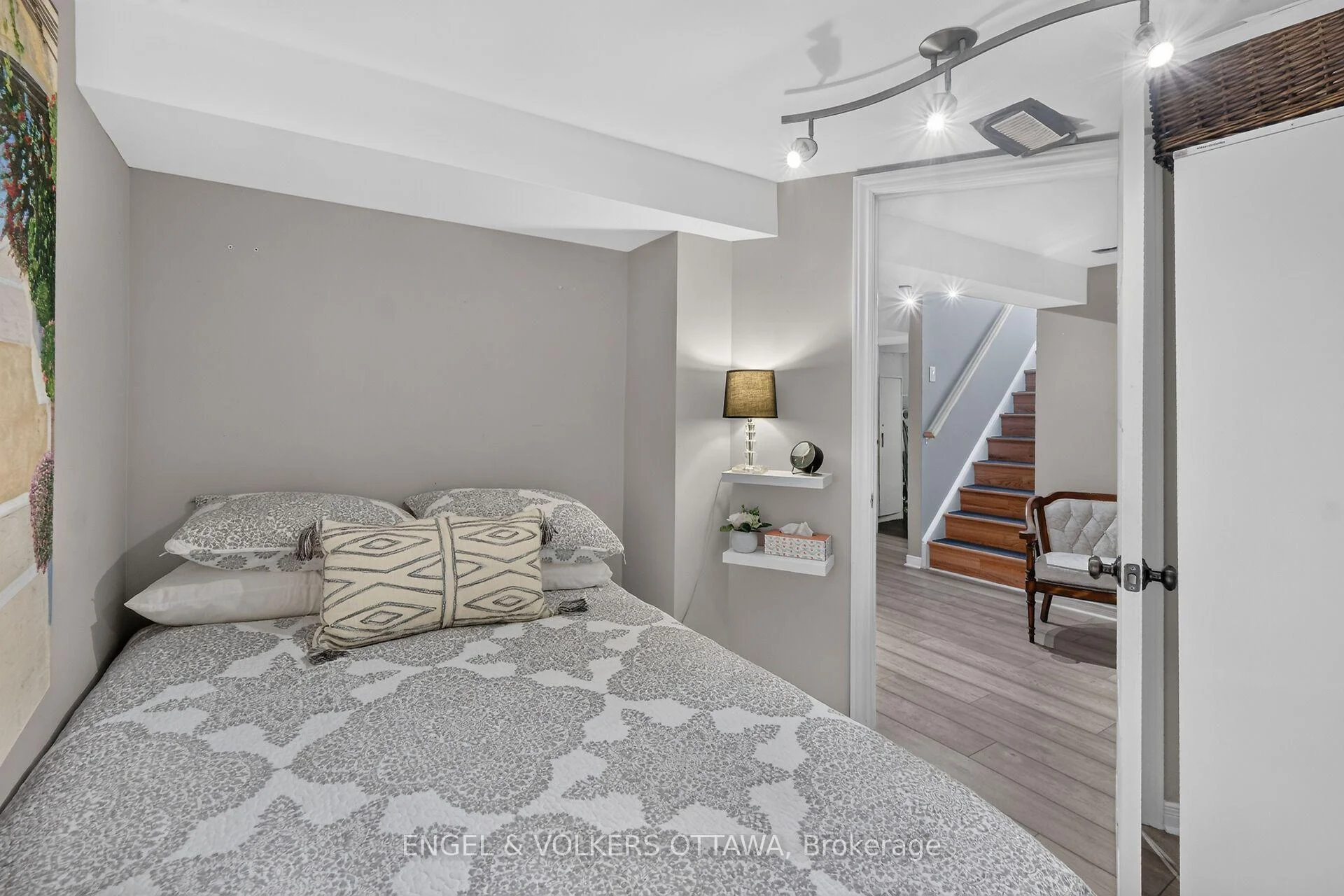 Photo 51 of 1069 St Germain Crescent, Ottawa, Convent Glen North — HOMEH