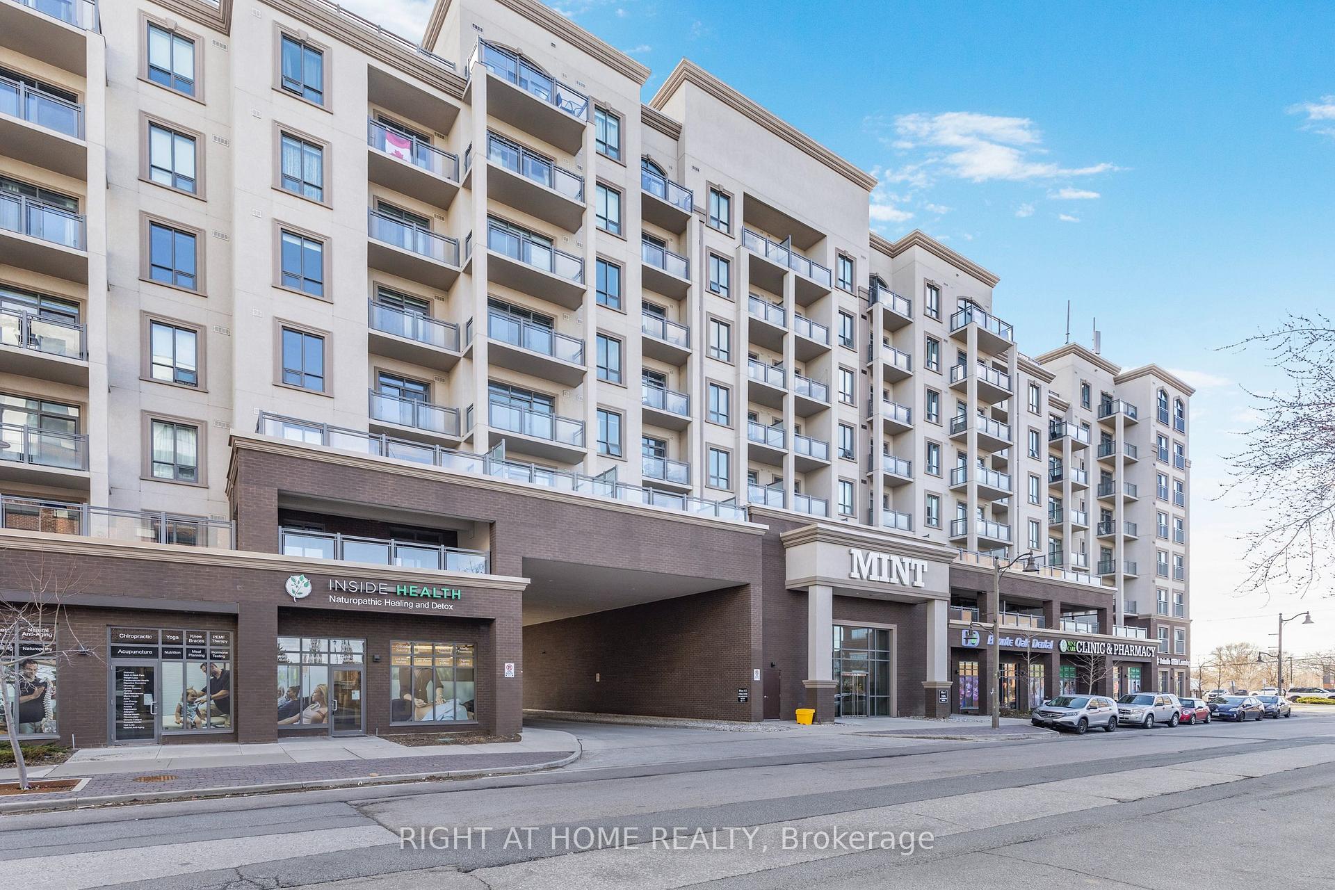 Photo of Unit 423, 2486 Old Bronte Road