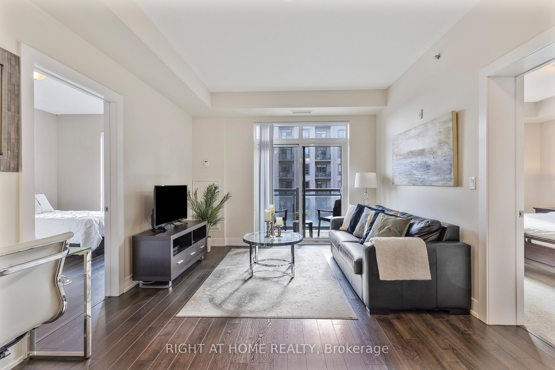 Photo 6 of Unit 423, 2486 Old Bronte Road, Oakville, Westmount — HOMEH