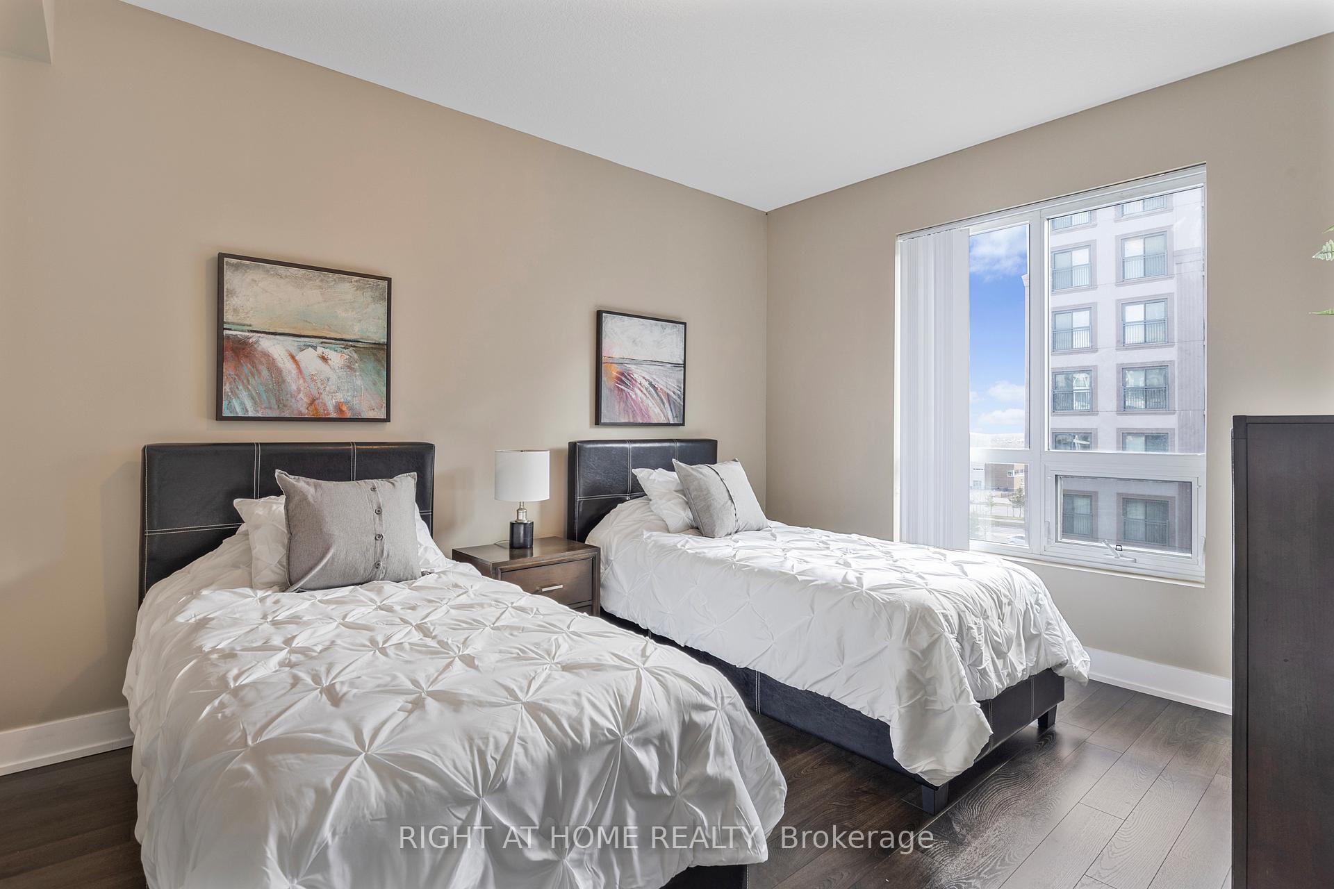 Photo 11 of Unit 423, 2486 Old Bronte Road, Oakville, Westmount — HOMEH