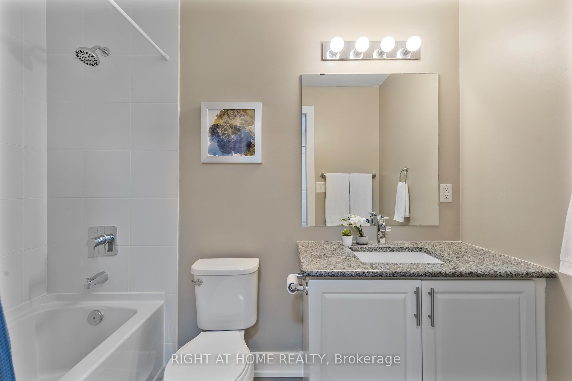 Photo 12 of Unit 423, 2486 Old Bronte Road, Oakville, Westmount — HOMEH