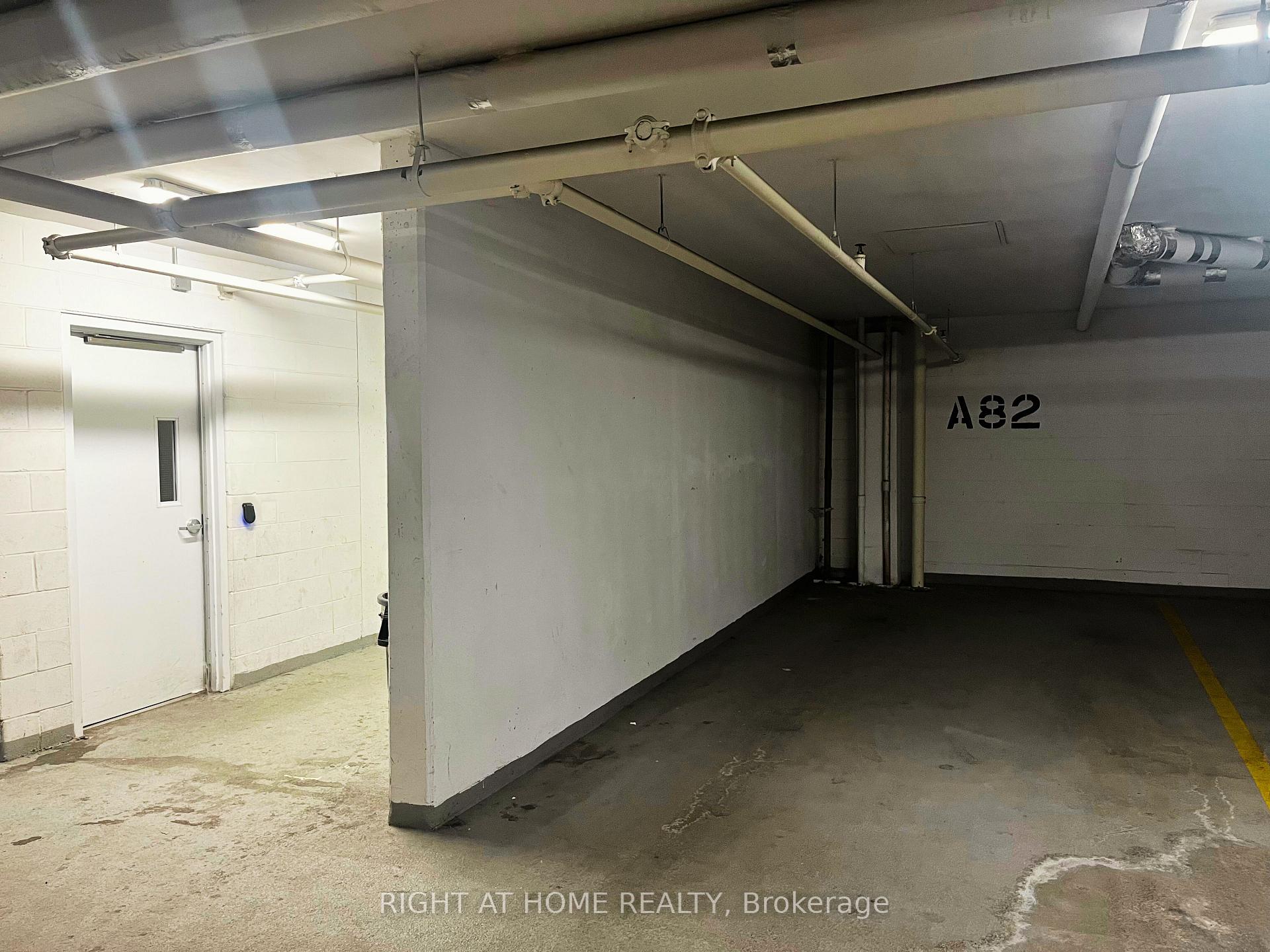 Photo 20 of Unit 423, 2486 Old Bronte Road, Oakville, Westmount — HOMEH