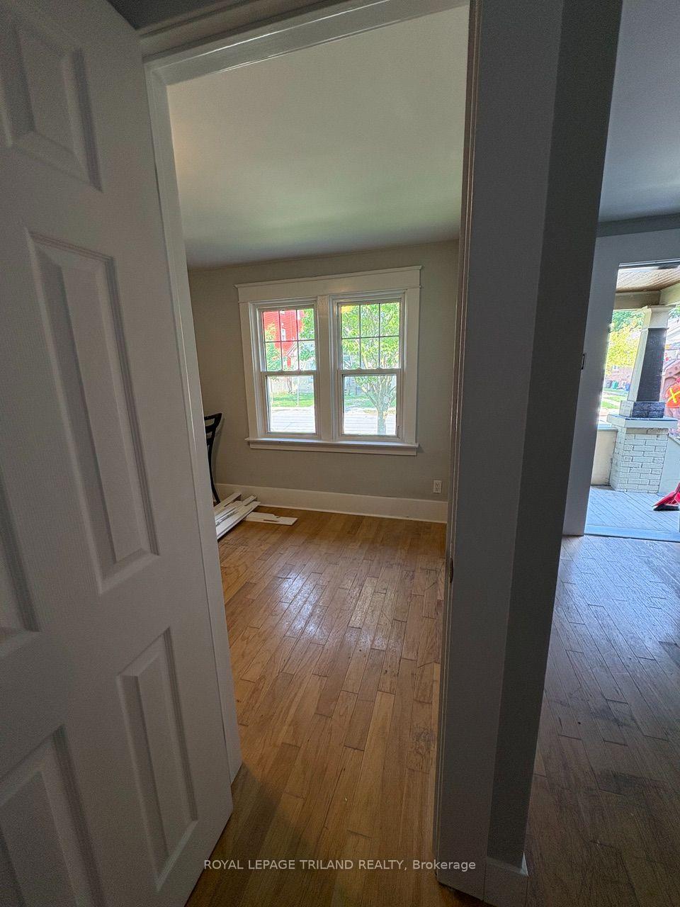 Photo 3 of 193 Huron Street, London, East B — HOMEH