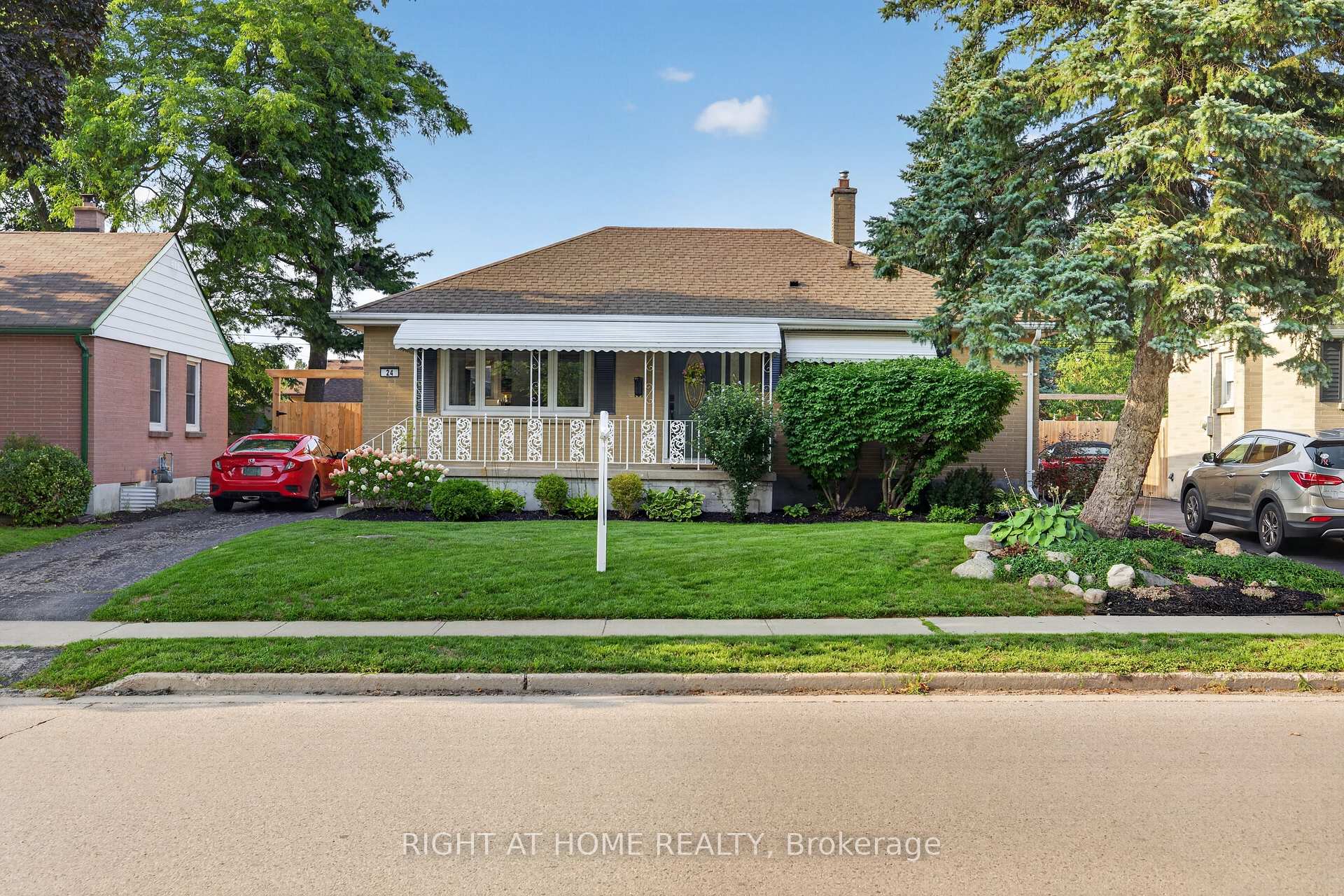 Front of 24 24 Tweedsmuir Avenue