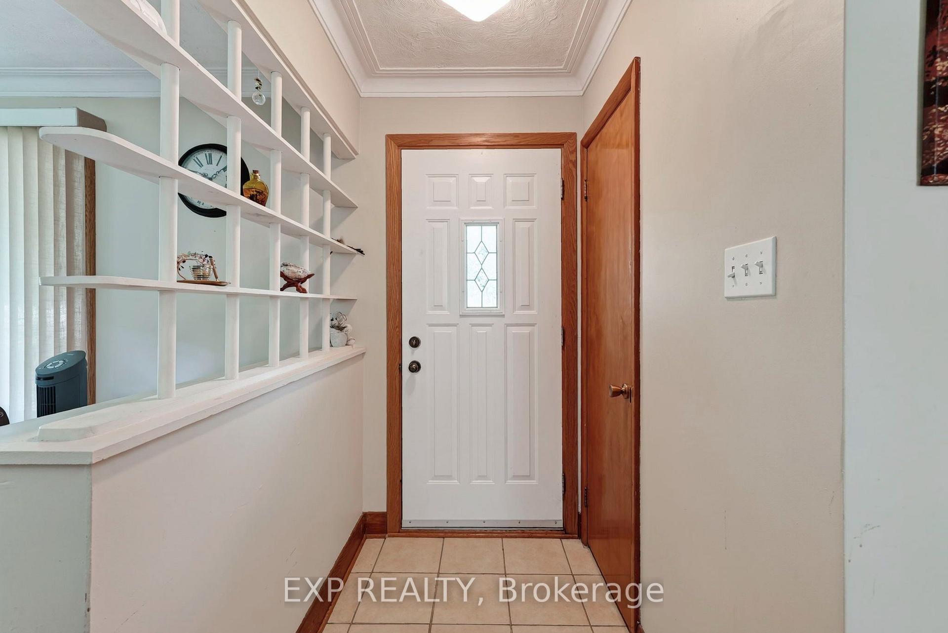 Photo 3 of 1304 Leonard Avenue, Cornwall, Cornwall — HOMEH