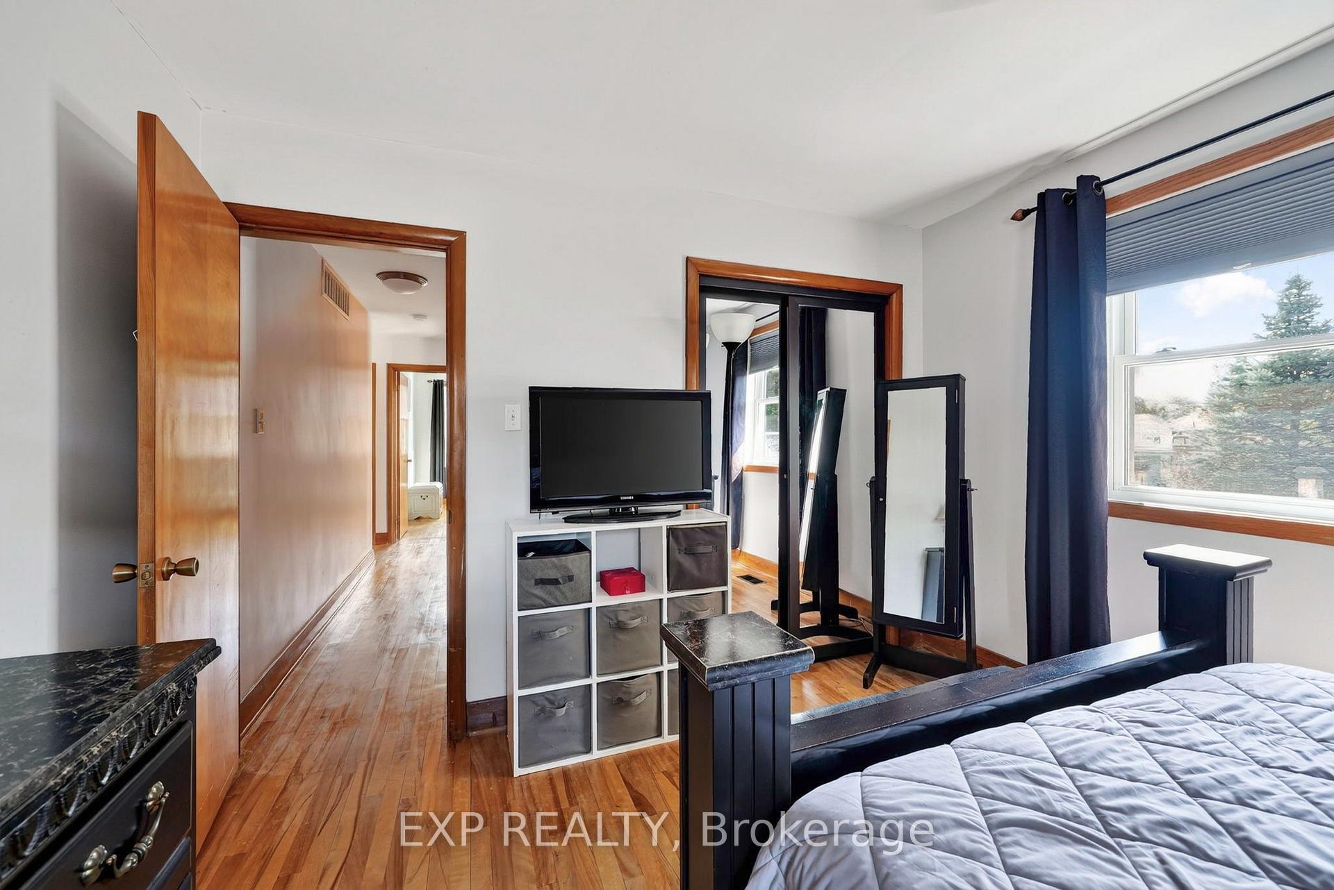 Photo 14 of 1304 Leonard Avenue, Cornwall, Cornwall — HOMEH