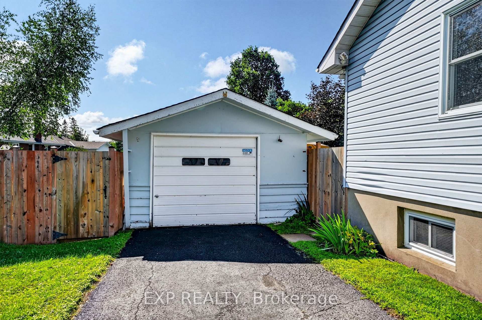 Photo 31 of 1304 Leonard Avenue, Cornwall, Cornwall — HOMEH