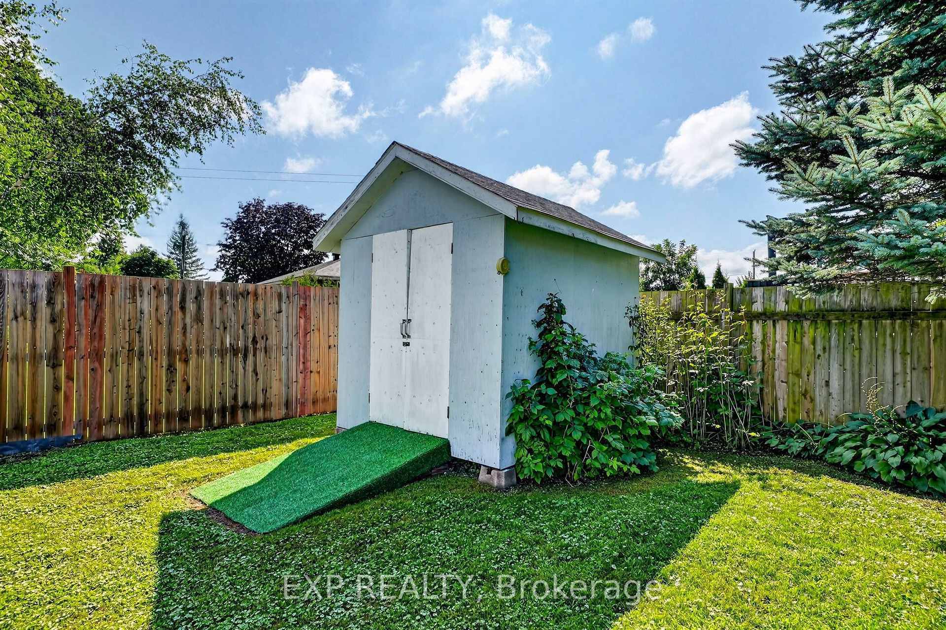 Photo 34 of 1304 Leonard Avenue, Cornwall, Cornwall — HOMEH